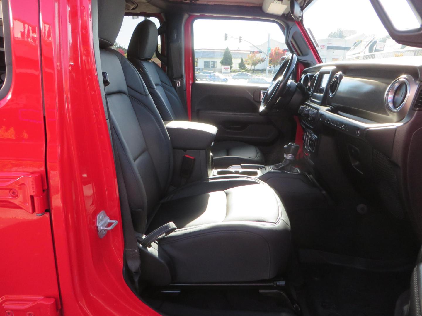 2020 Red /BLACK Jeep Wrangler Unlimited Rubicon (1C4HJXFN8LW) with an 2.0L L4 DOHC 16V TURBO engine, 6A transmission, located at 2630 Grass Valley Highway, Auburn, CA, 95603, (530) 508-5100, 38.937893, -121.095482 - Features - 17'' Fuel Recoil wheels, 35'' Nitto Ridge Grappler tires, Smittybilt XRC Flat fenders, Smittybilt inner fender liners, and new Alea Leather. - Photo#49