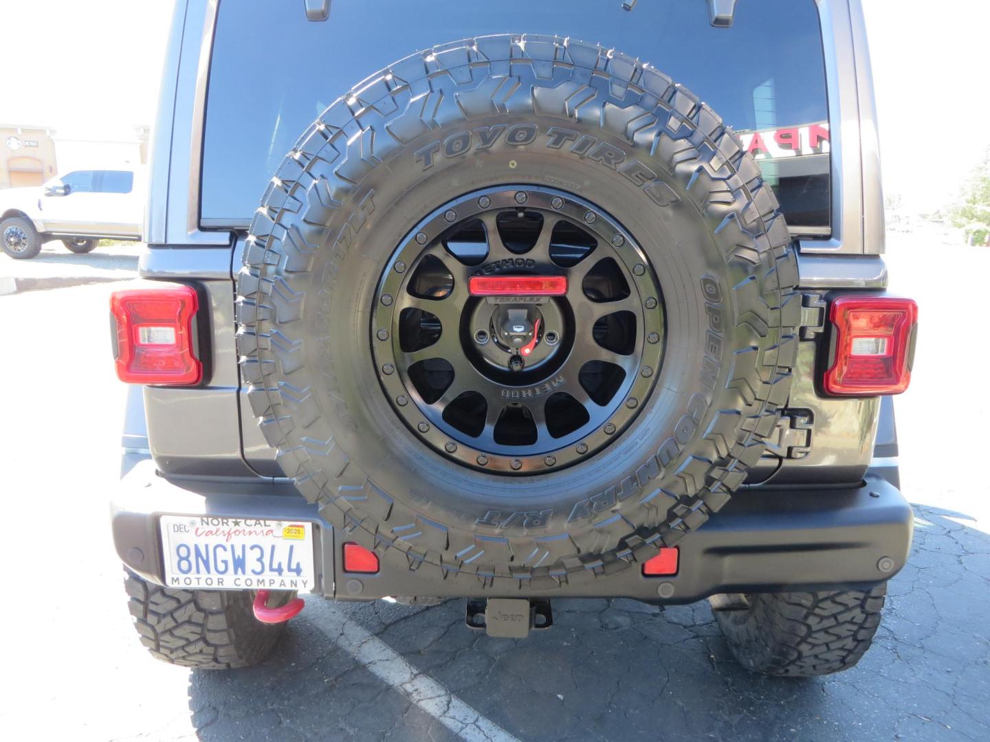 2020 Gray Jeep Wrangler Unlimited Rubicon (1C4HJXFN0LW) with an 2.0L L4 DOHC 16V TURBO engine, 6A transmission, located at 2630 Grass Valley Highway, Auburn, CA, 95603, (530) 508-5100, 38.937893, -121.095482 - Features a 3" Zone offroad suspension system, Fox Adventure series shocks, 37" Toyo RT tires, 17" Double Black Method NV wheels, Teraflex HD spare tire carrier, Nerf steps, and roof rack crossbars. - Photo#13
