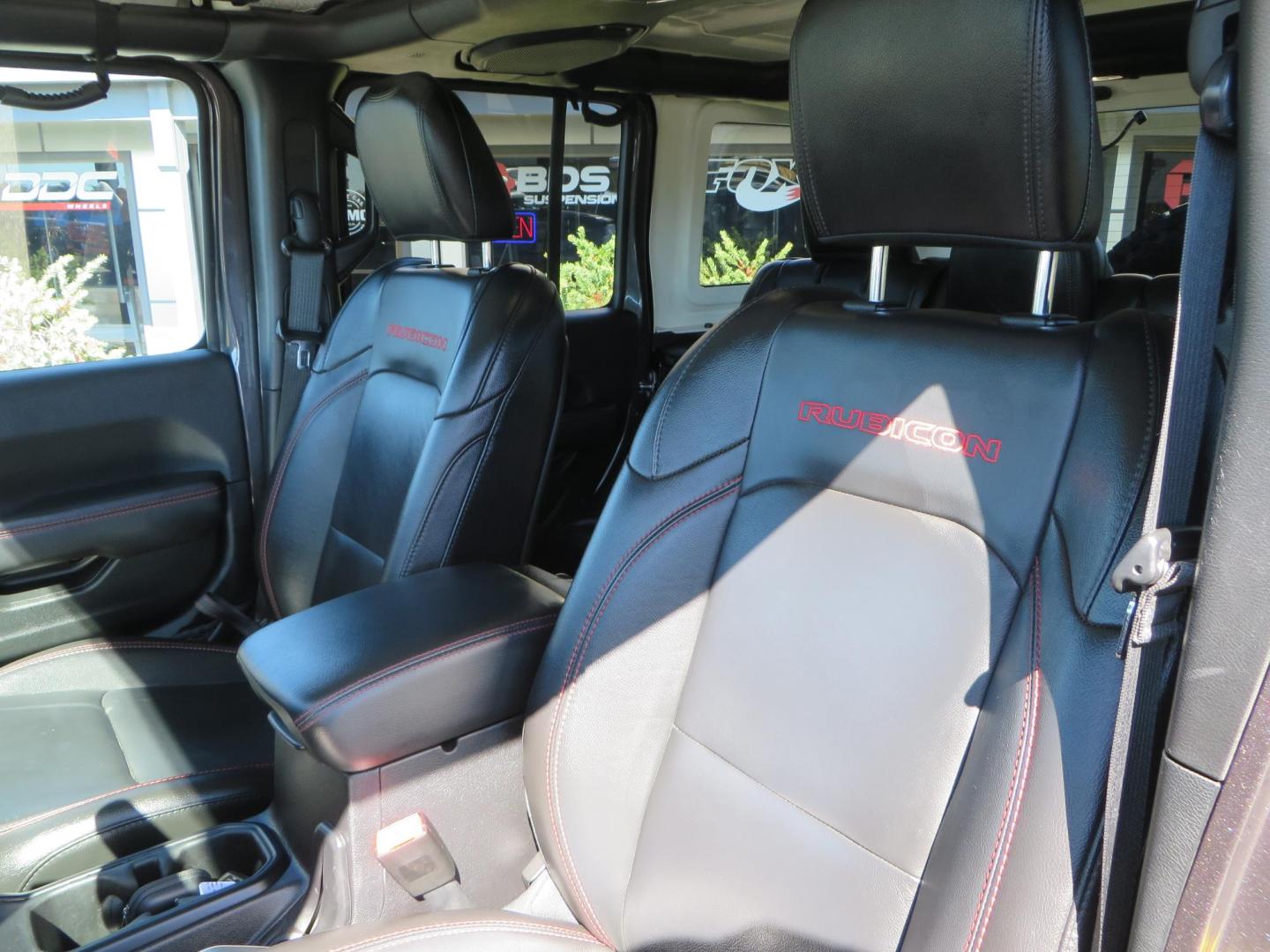 2020 Gray Jeep Wrangler Unlimited Rubicon (1C4HJXFN0LW) with an 2.0L L4 DOHC 16V TURBO engine, 6A transmission, located at 2630 Grass Valley Highway, Auburn, CA, 95603, (530) 508-5100, 38.937893, -121.095482 - Features a 3" Zone offroad suspension system, Fox Adventure series shocks, 37" Toyo RT tires, 17" Double Black Method NV wheels, Teraflex HD spare tire carrier, Nerf steps, and roof rack crossbars. - Photo#21