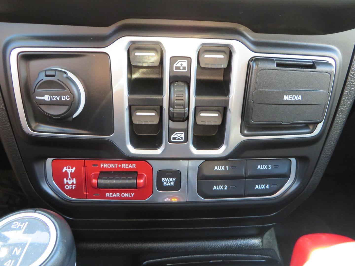 2020 Gray Jeep Wrangler Unlimited Rubicon (1C4HJXFN0LW) with an 2.0L L4 DOHC 16V TURBO engine, 6A transmission, located at 2630 Grass Valley Highway, Auburn, CA, 95603, (530) 508-5100, 38.937893, -121.095482 - Features a 3" Zone offroad suspension system, Fox Adventure series shocks, 37" Toyo RT tires, 17" Double Black Method NV wheels, Teraflex HD spare tire carrier, Nerf steps, and roof rack crossbars. - Photo#33