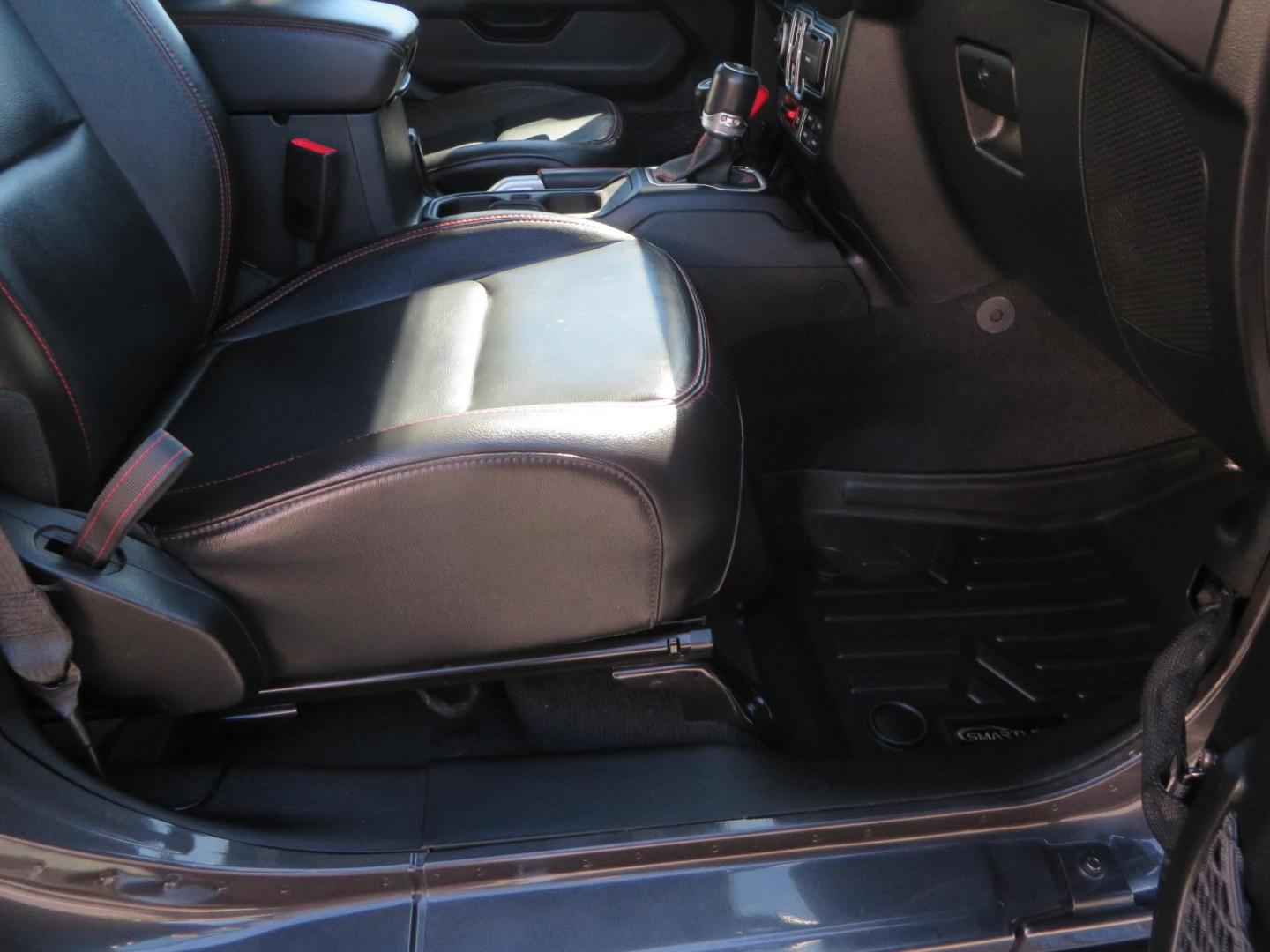 2020 Gray Jeep Wrangler Unlimited Rubicon (1C4HJXFN0LW) with an 2.0L L4 DOHC 16V TURBO engine, 6A transmission, located at 2630 Grass Valley Highway, Auburn, CA, 95603, (530) 508-5100, 38.937893, -121.095482 - Features a 3" Zone offroad suspension system, Fox Adventure series shocks, 37" Toyo RT tires, 17" Double Black Method NV wheels, Teraflex HD spare tire carrier, Nerf steps, and roof rack crossbars. - Photo#55