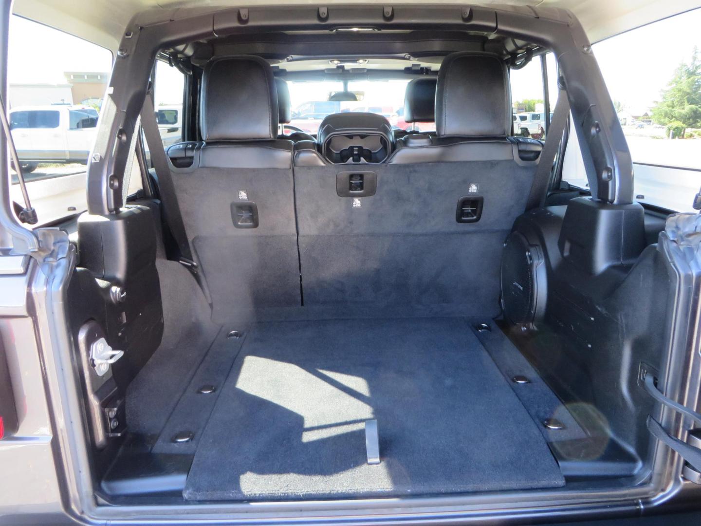 2020 Gray Jeep Wrangler Unlimited Rubicon (1C4HJXFN0LW) with an 2.0L L4 DOHC 16V TURBO engine, 6A transmission, located at 2630 Grass Valley Highway, Auburn, CA, 95603, (530) 508-5100, 38.937893, -121.095482 - Features a 3" Zone offroad suspension system, Fox Adventure series shocks, 37" Toyo RT tires, 17" Double Black Method NV wheels, Teraflex HD spare tire carrier, Nerf steps, and roof rack crossbars. - Photo#66