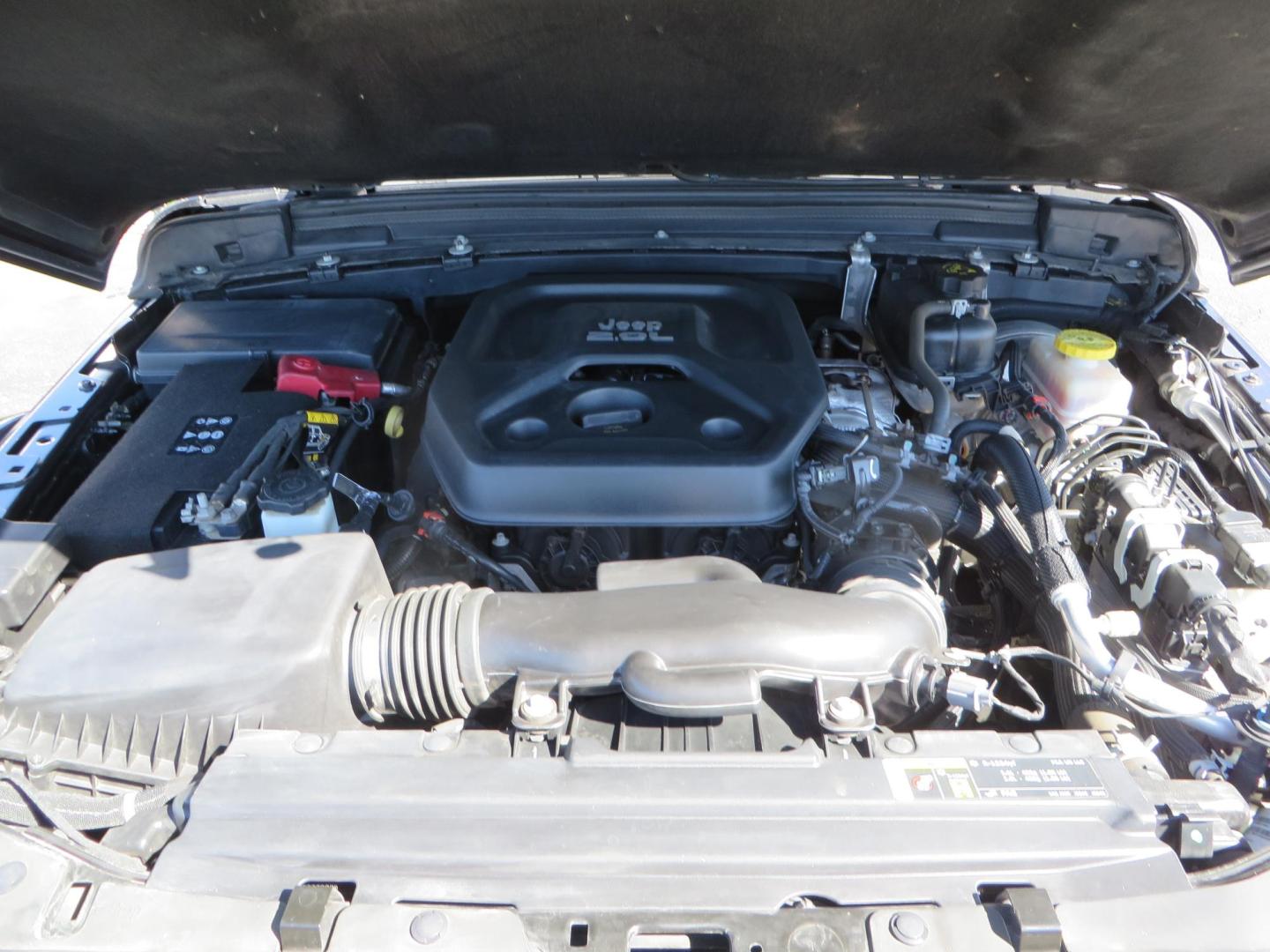 2020 Gray Jeep Wrangler Unlimited Rubicon (1C4HJXFN0LW) with an 2.0L L4 DOHC 16V TURBO engine, 6A transmission, located at 2630 Grass Valley Highway, Auburn, CA, 95603, (530) 508-5100, 38.937893, -121.095482 - Features a 3" Zone offroad suspension system, Fox Adventure series shocks, 37" Toyo RT tires, 17" Double Black Method NV wheels, Teraflex HD spare tire carrier, Nerf steps, and roof rack crossbars. - Photo#72