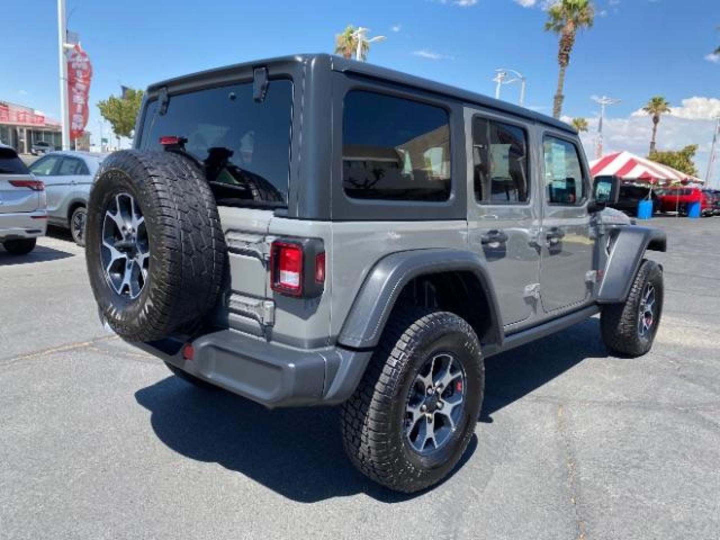 2020 GRAY Jeep Wrangler Unlimited (1C4HJXFN1LW) with an 4-Cyl Turbo 2.0 Liter engine, Automatic transmission, located at 412 Auto Vista Drive, Palmdale, 93551, (661) 945-0620, 34.592636, -118.136681 - Photo#7