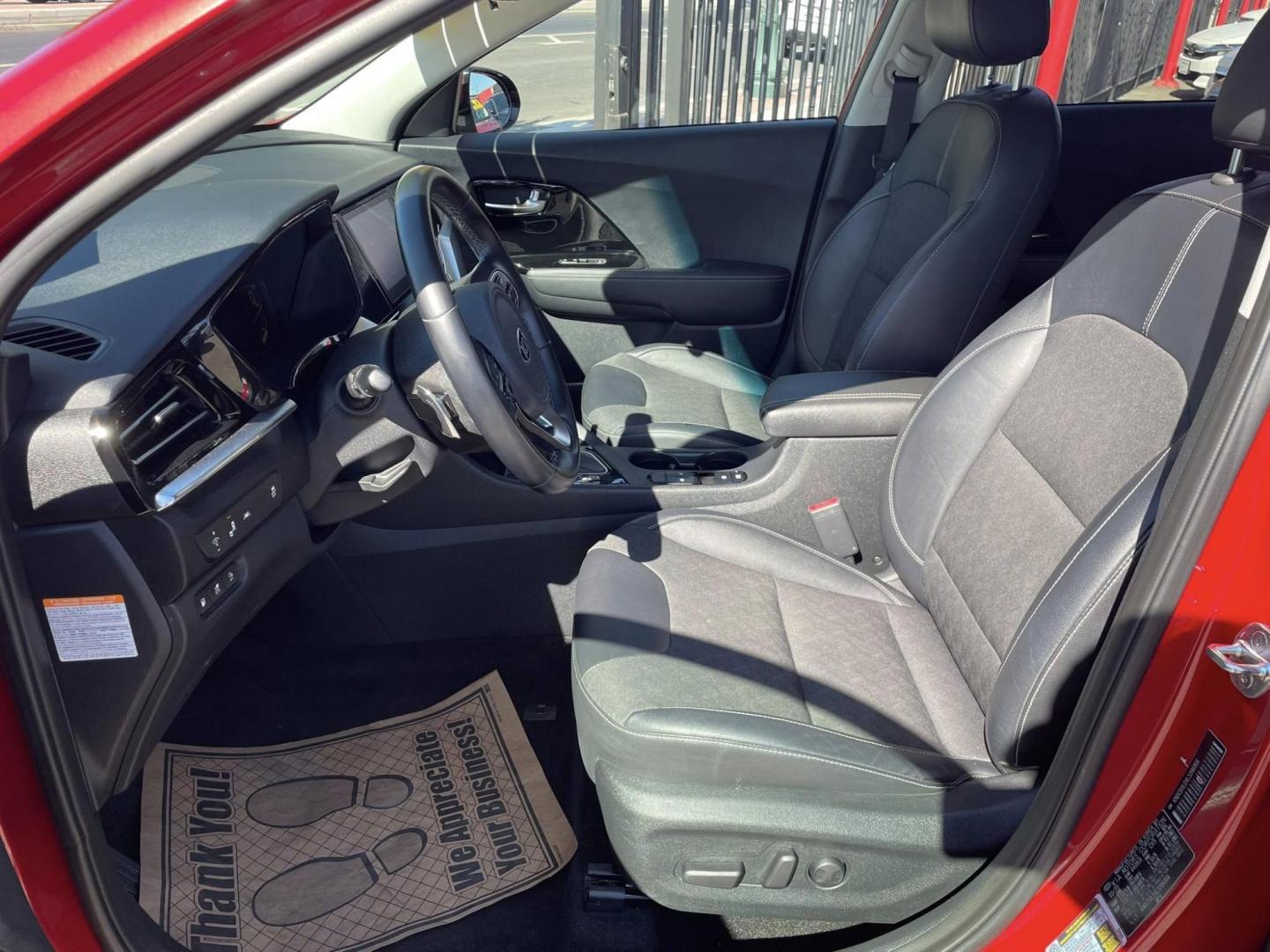 2020 Kia Niro Plug In Hybrid EX (KNDCD3LDXL5) , 6A transmission, located at 744 E Miner Ave, Stockton, CA, 95202, (209) 944-5770, 37.956863, -121.282082 - PLUS TAXES AND FEES NO CHARGER AVAILABLE - Photo#8