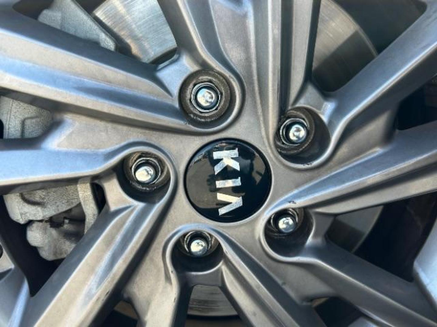 2020 WHITE Kia Optima (5XXGT4L34LG) with an 4-Cyl 2.4 Liter engine, Automatic 6-Spd w/H-Matic transmission, located at 412 Auto Vista Drive, Palmdale, 93551, (661) 945-0620, 34.592636, -118.136681 - Photo#13