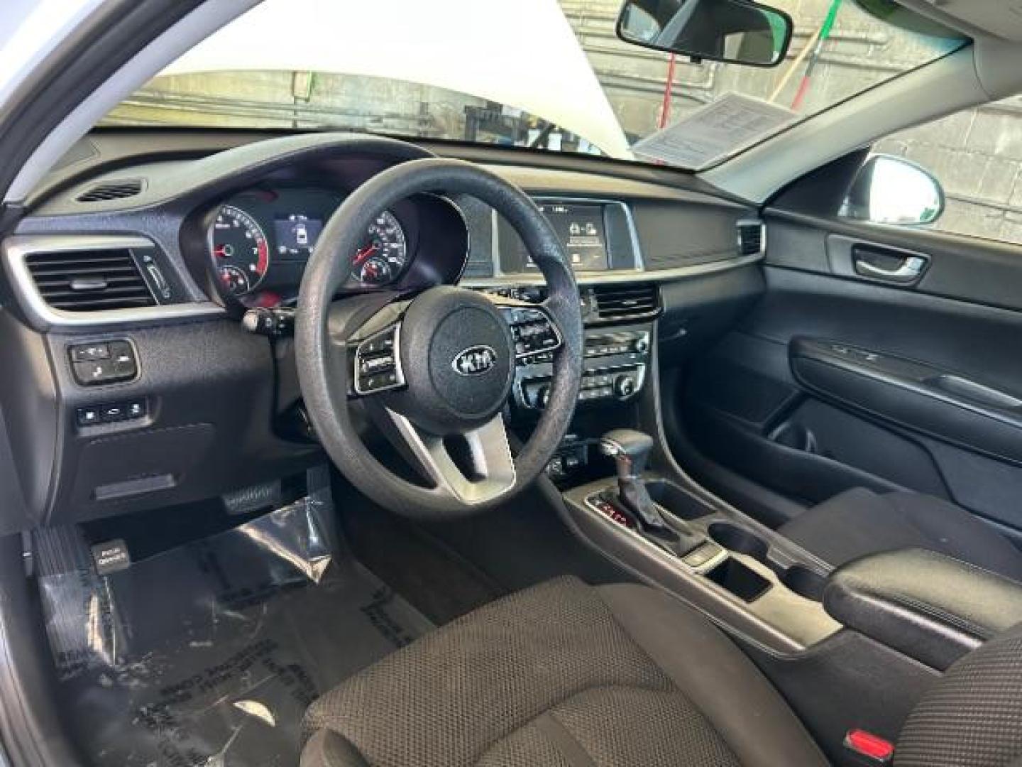2020 WHITE Kia Optima (5XXGT4L34LG) with an 4-Cyl 2.4 Liter engine, Automatic 6-Spd w/H-Matic transmission, located at 412 Auto Vista Drive, Palmdale, 93551, (661) 945-0620, 34.592636, -118.136681 - Photo#17