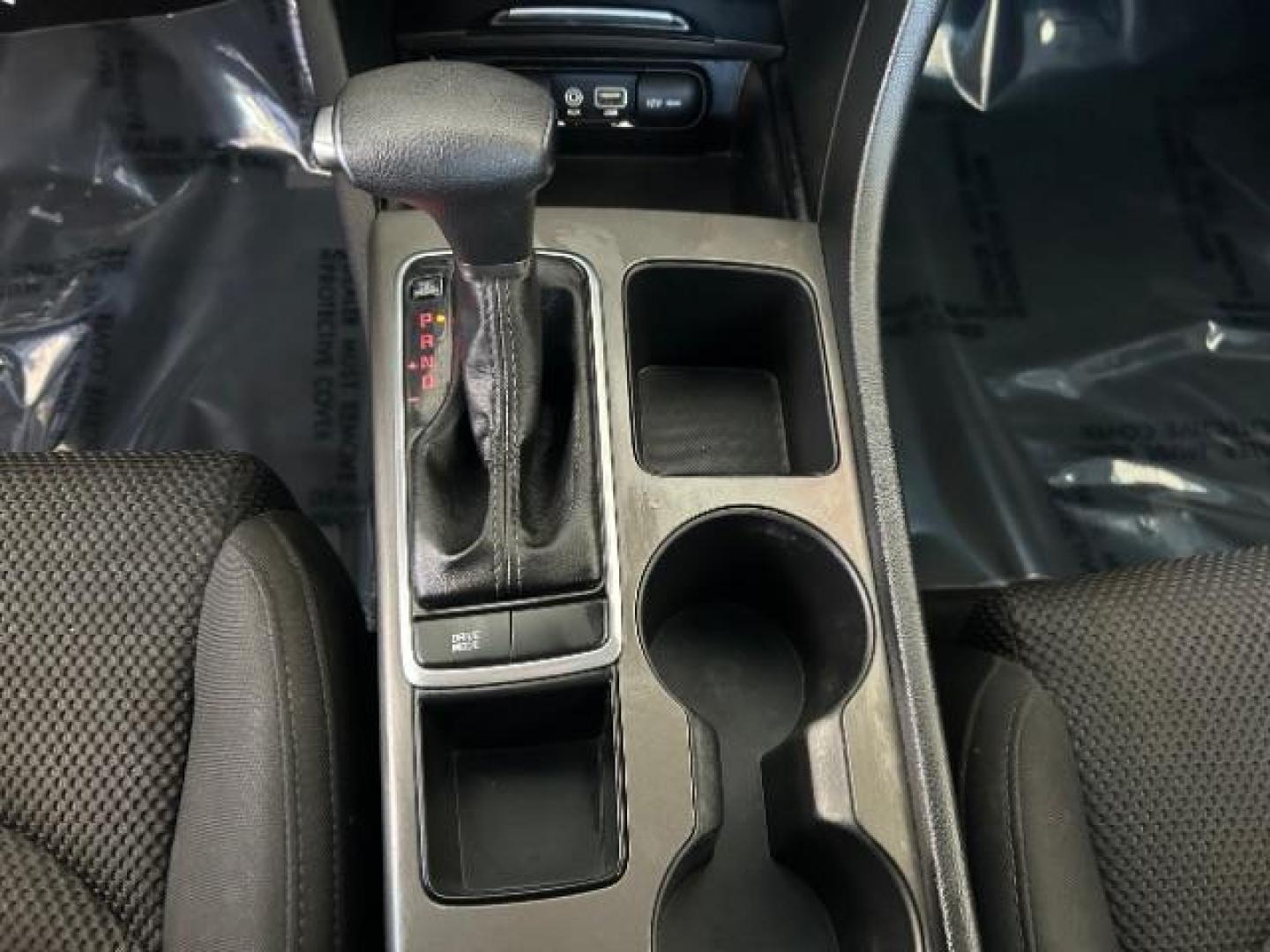 2020 WHITE Kia Optima (5XXGT4L34LG) with an 4-Cyl 2.4 Liter engine, Automatic 6-Spd w/H-Matic transmission, located at 412 Auto Vista Drive, Palmdale, 93551, (661) 945-0620, 34.592636, -118.136681 - Photo#20