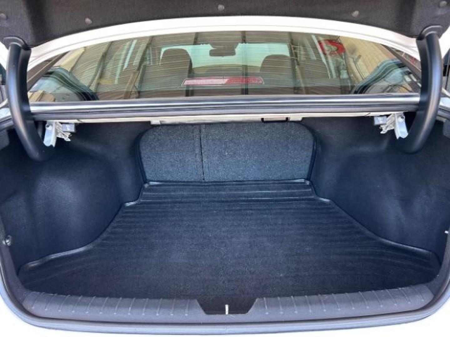 2020 WHITE Kia Optima (5XXGT4L34LG) with an 4-Cyl 2.4 Liter engine, Automatic 6-Spd w/H-Matic transmission, located at 412 Auto Vista Drive, Palmdale, 93551, (661) 945-0620, 34.592636, -118.136681 - Photo#30