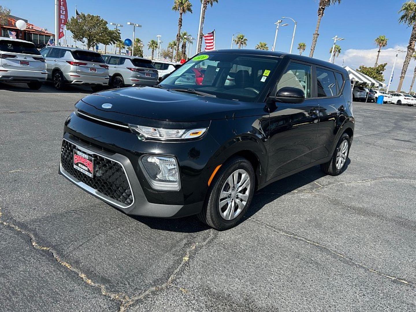 2020 Black Kia Soul (KNDJ23AU6L7) with an 4-Cyl 2.0 Liter engine, Automatic i-VT transmission, located at 412 Auto Vista Drive, Palmdale, 93551, (661) 945-0620, 34.592636, -118.136681- Photo#2