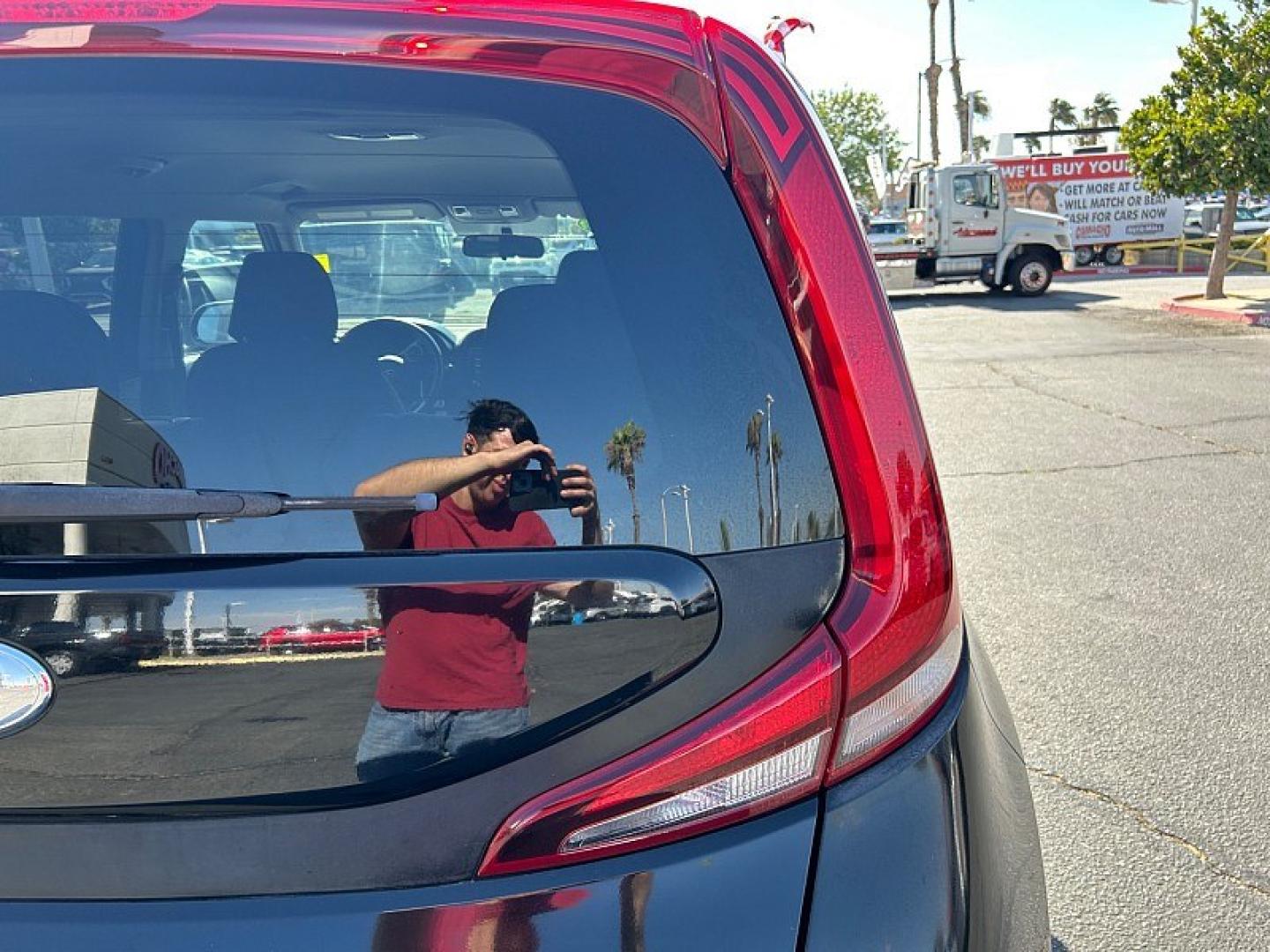 2020 Black Kia Soul (KNDJ23AU6L7) with an 4-Cyl 2.0 Liter engine, Automatic i-VT transmission, located at 412 Auto Vista Drive, Palmdale, 93551, (661) 945-0620, 34.592636, -118.136681- Photo#12