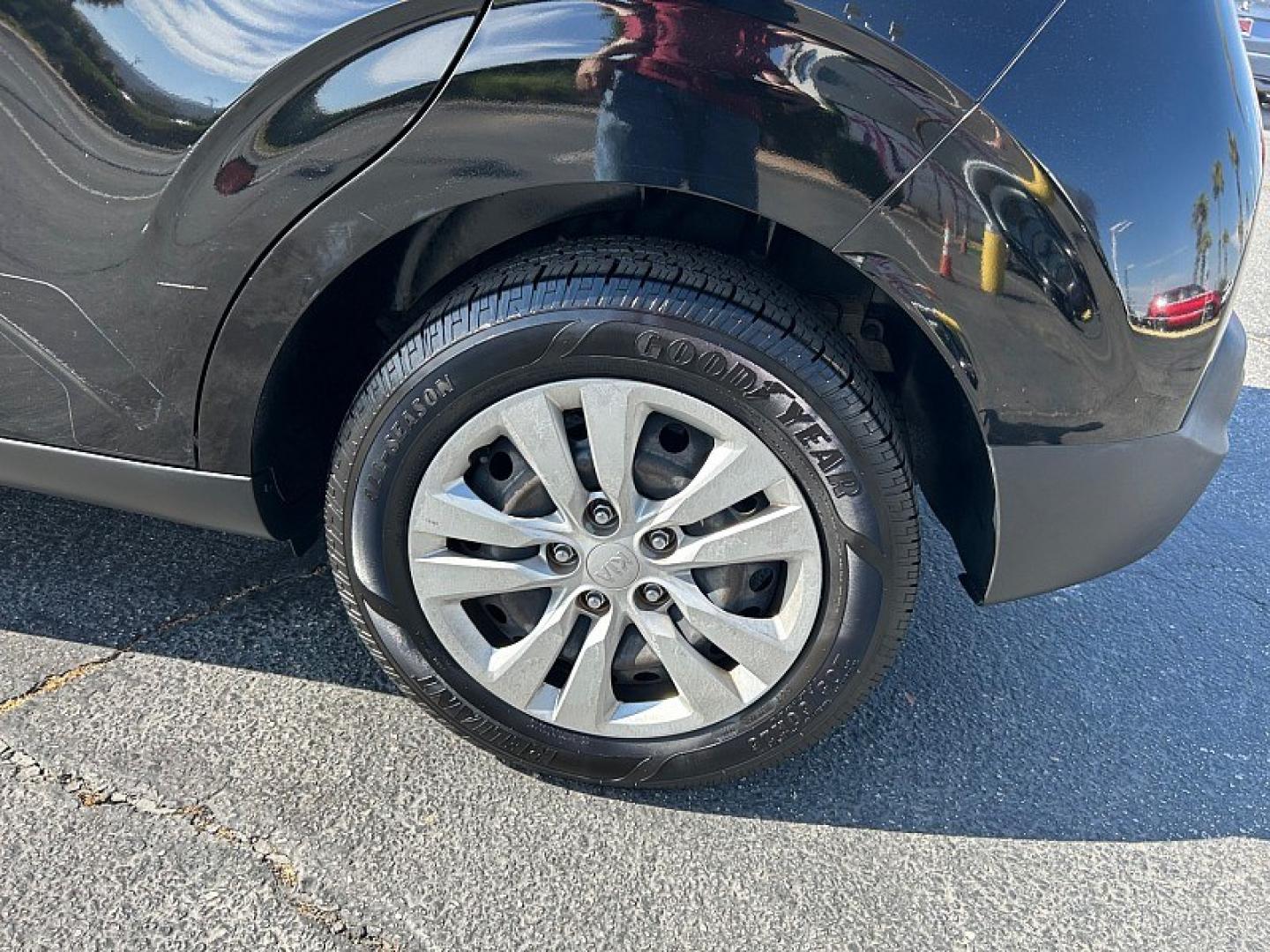 2020 Black Kia Soul (KNDJ23AU6L7) with an 4-Cyl 2.0 Liter engine, Automatic i-VT transmission, located at 412 Auto Vista Drive, Palmdale, 93551, (661) 945-0620, 34.592636, -118.136681- Photo#13