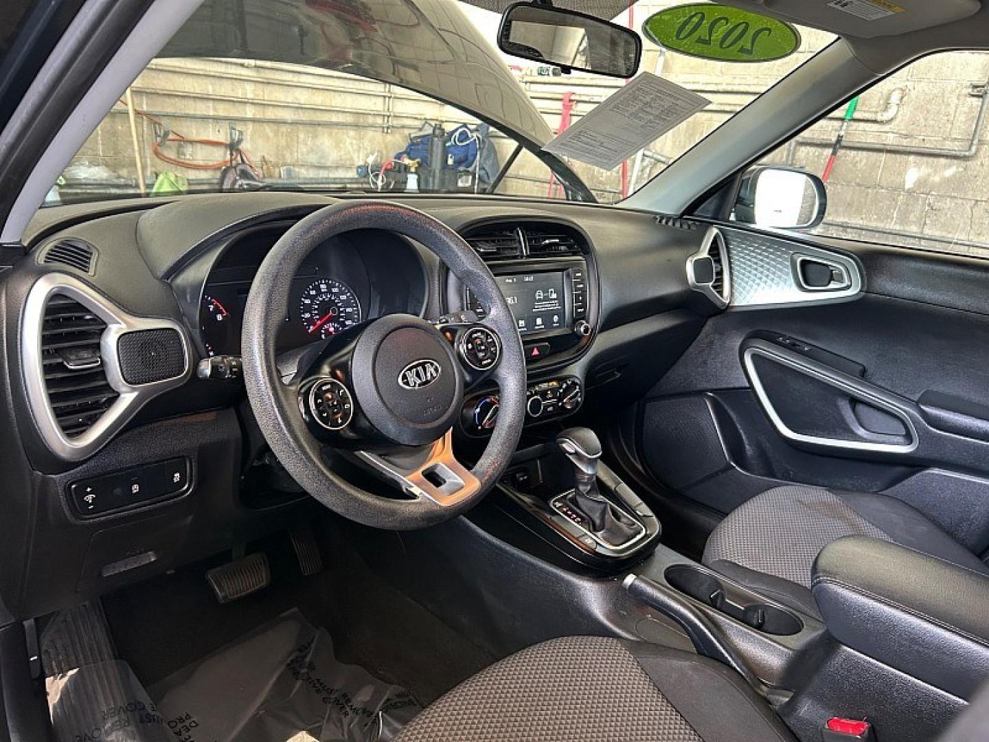 2020 Black Kia Soul (KNDJ23AU6L7) with an 4-Cyl 2.0 Liter engine, Automatic i-VT transmission, located at 412 Auto Vista Drive, Palmdale, 93551, (661) 945-0620, 34.592636, -118.136681- Photo#17