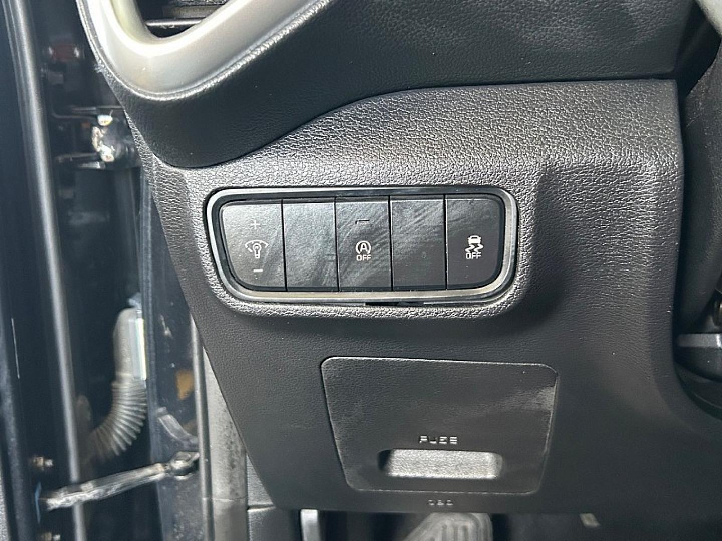 2020 Black Kia Soul (KNDJ23AU6L7) with an 4-Cyl 2.0 Liter engine, Automatic i-VT transmission, located at 412 Auto Vista Drive, Palmdale, 93551, (661) 945-0620, 34.592636, -118.136681- Photo#25