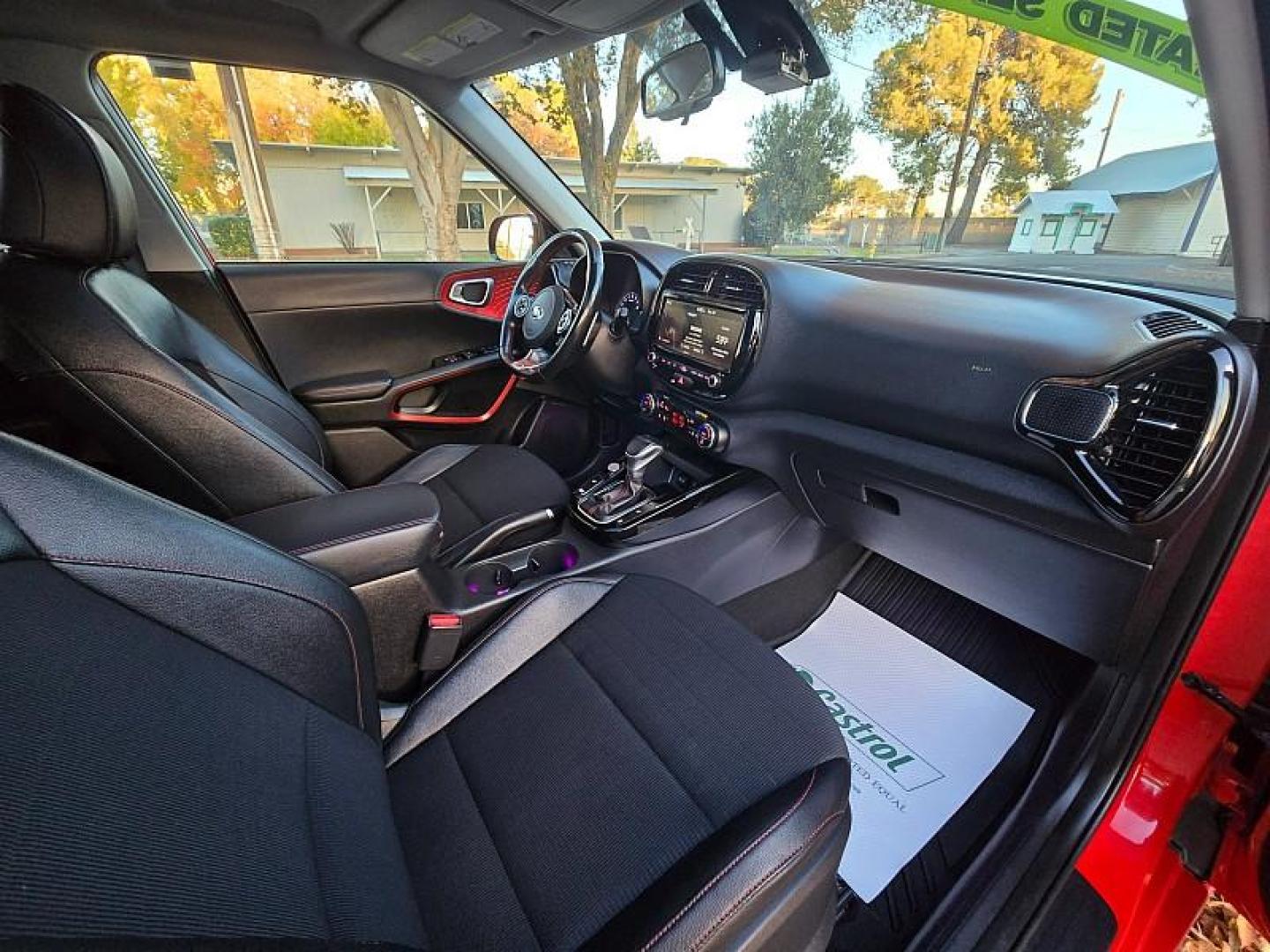 2020 RED Kia Soul (KNDJ53AF2L7) with an 4-Cyl Turbo 1.6 Liter engine, Automatic 7-Spd w/Dual-Clutch transmission, located at 246 E Walker St., Orland, 95963, (530) 865-5800, 39.747589, -122.178398 - Photo#17