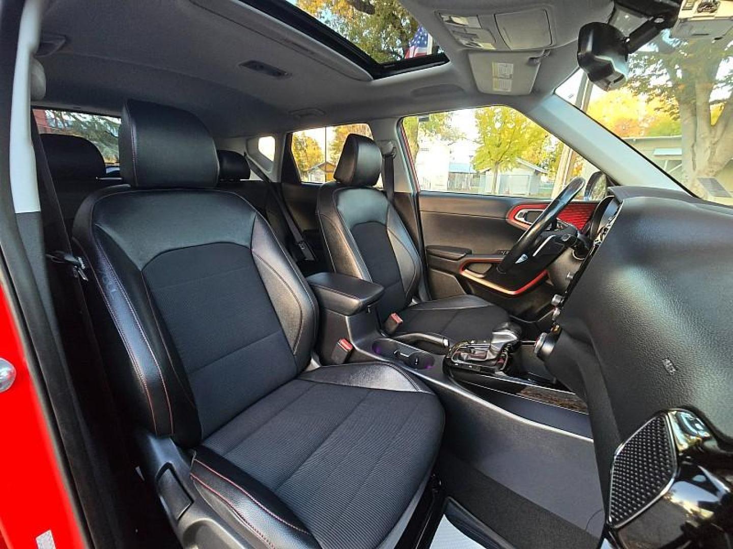 2020 RED Kia Soul (KNDJ53AF2L7) with an 4-Cyl Turbo 1.6 Liter engine, Automatic 7-Spd w/Dual-Clutch transmission, located at 246 E Walker St., Orland, 95963, (530) 865-5800, 39.747589, -122.178398 - Photo#19