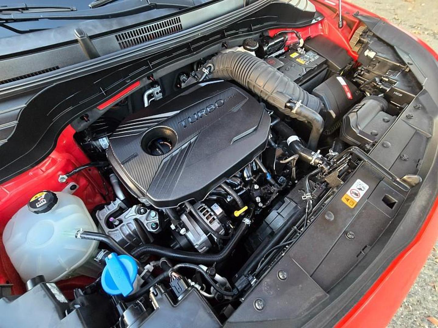 2020 RED Kia Soul (KNDJ53AF2L7) with an 4-Cyl Turbo 1.6 Liter engine, Automatic 7-Spd w/Dual-Clutch transmission, located at 246 E Walker St., Orland, 95963, (530) 865-5800, 39.747589, -122.178398 - Photo#30