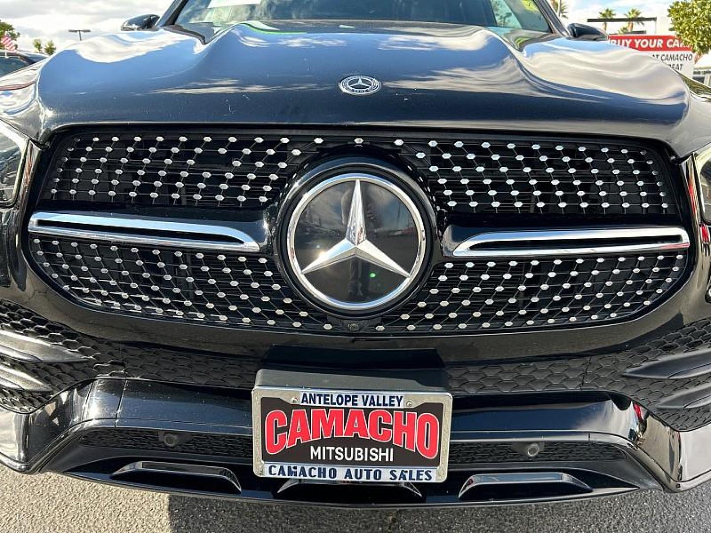 2020 BLACK Mercedes-Benz GLE-Class (4JGFB4JB8LA) with an 4-Cyl Turbo 2.0 Liter engine, Automatic 9-Spd 9G-Tronic transmission, located at 412 Auto Vista Drive, Palmdale, 93551, (661) 945-0620, 34.592636, -118.136681 - Photo#2