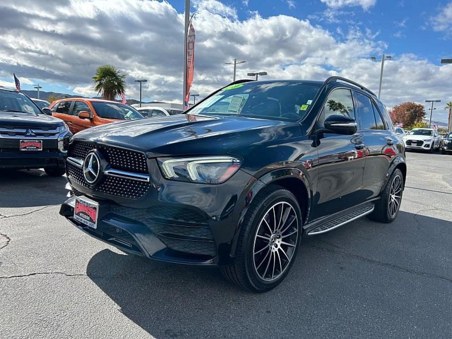 2020 BLACK Mercedes-Benz GLE-Class (4JGFB4JB8LA) with an 4-Cyl Turbo 2.0 Liter engine, Automatic 9-Spd 9G-Tronic transmission, located at 412 Auto Vista Drive, Palmdale, 93551, (661) 945-0620, 34.592636, -118.136681 - Photo#4