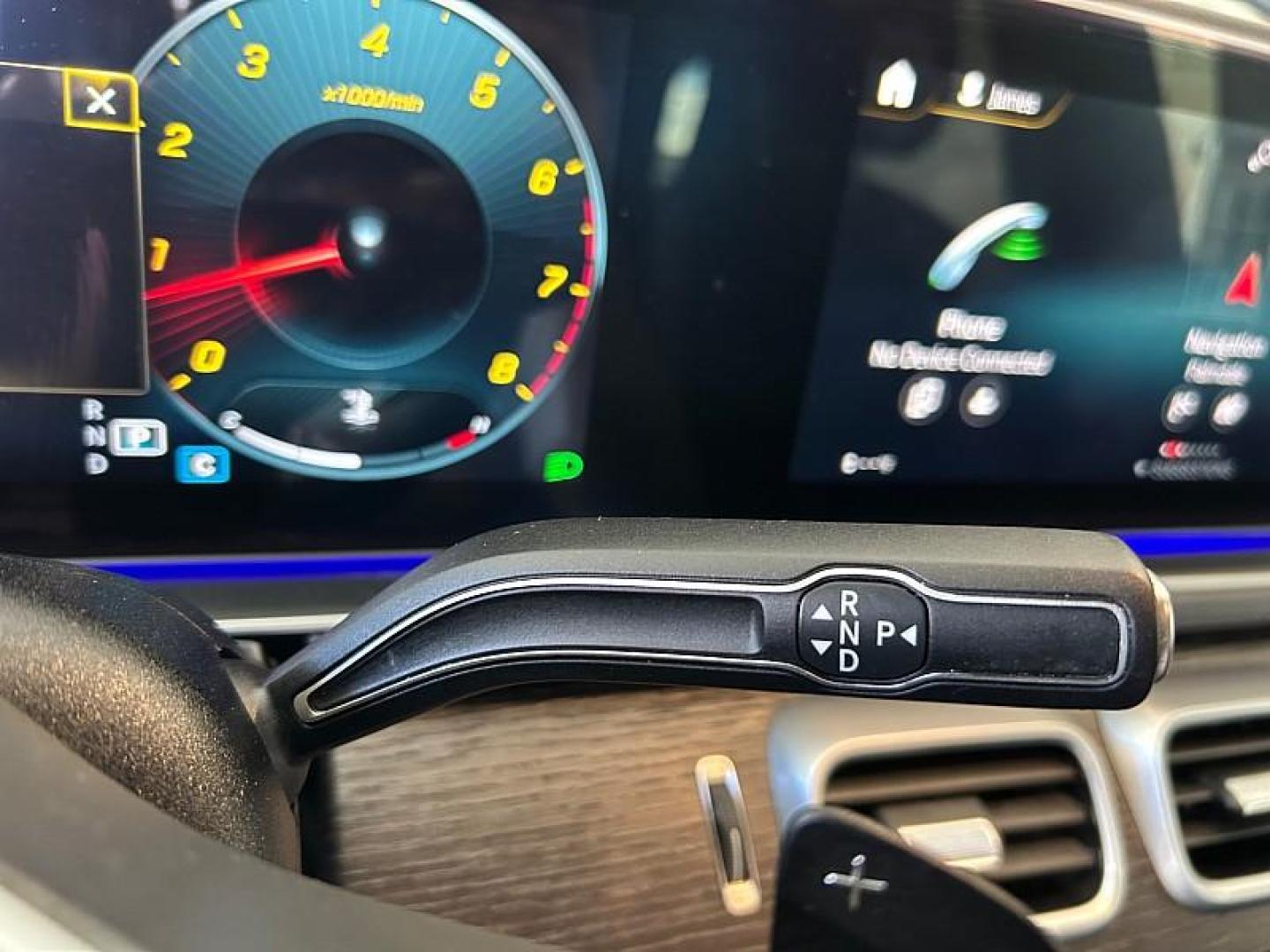 2020 BLACK Mercedes-Benz GLE-Class (4JGFB4JB8LA) with an 4-Cyl Turbo 2.0 Liter engine, Automatic 9-Spd 9G-Tronic transmission, located at 412 Auto Vista Drive, Palmdale, 93551, (661) 945-0620, 34.592636, -118.136681 - Photo#20