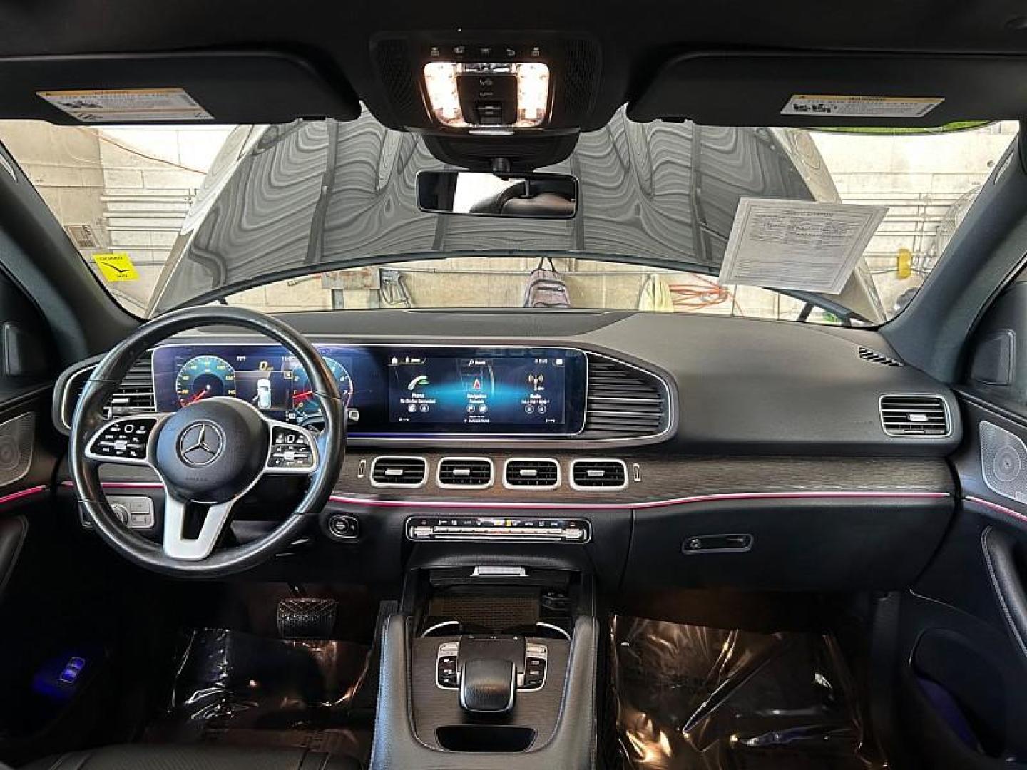 2020 BLACK Mercedes-Benz GLE-Class (4JGFB4JB8LA) with an 4-Cyl Turbo 2.0 Liter engine, Automatic 9-Spd 9G-Tronic transmission, located at 412 Auto Vista Drive, Palmdale, 93551, (661) 945-0620, 34.592636, -118.136681 - Photo#25