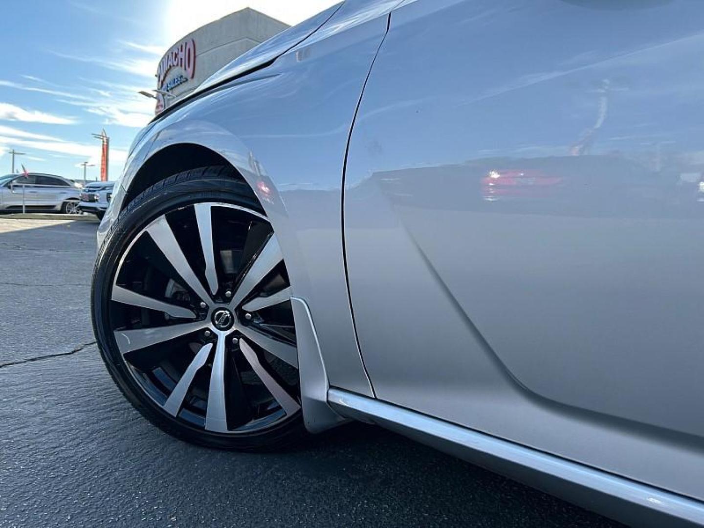 2020 GRAY Nissan Altima (1N4BL4FV9LN) with an 4-Cyl 2.5 Liter engine, Automatic Xtronic CVT transmission, located at 412 Auto Vista Drive, Palmdale, 93551, (661) 945-0620, 34.592636, -118.136681 - Photo#15