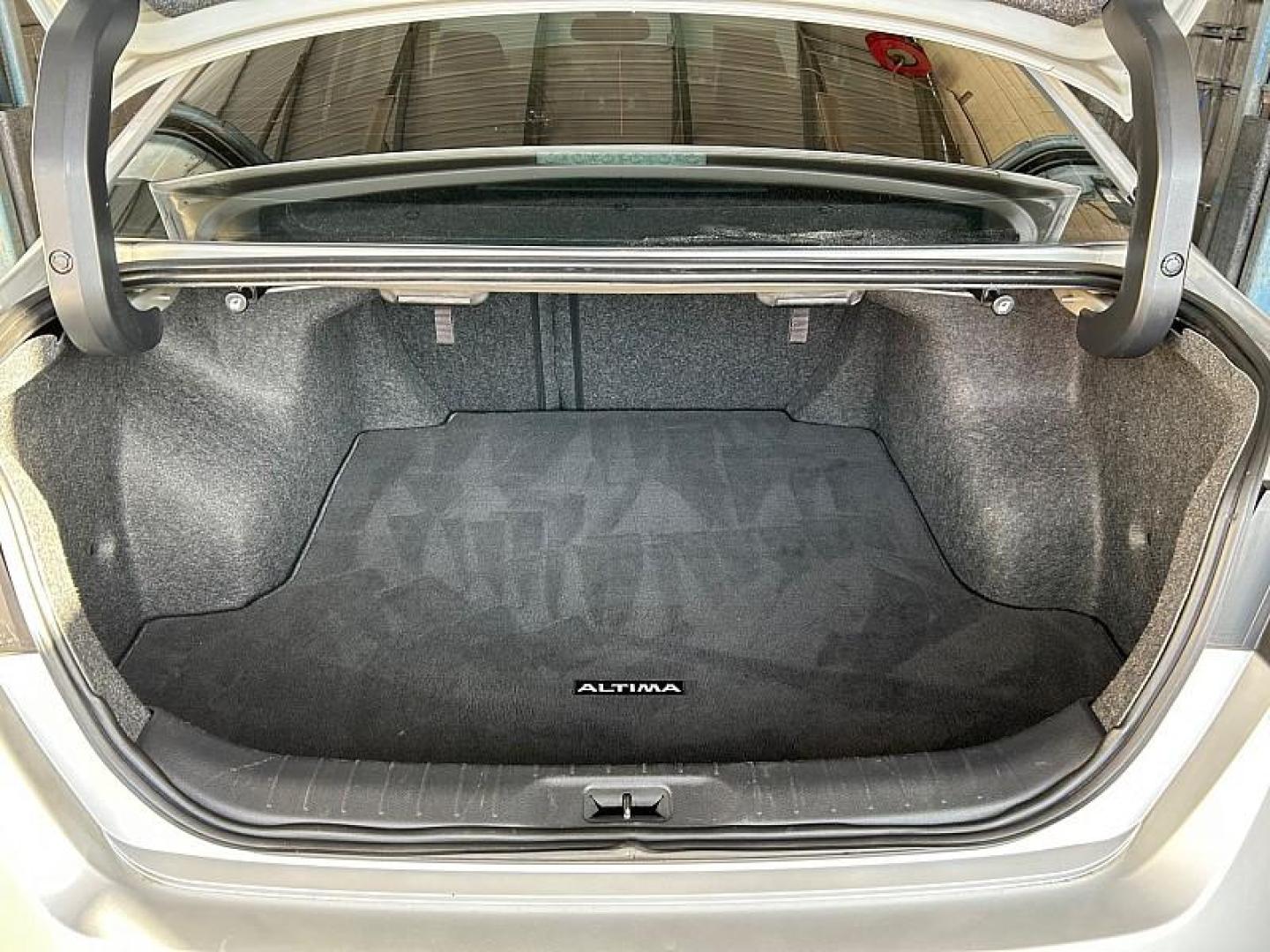 2020 GRAY Nissan Altima (1N4BL4FV9LN) with an 4-Cyl 2.5 Liter engine, Automatic Xtronic CVT transmission, located at 412 Auto Vista Drive, Palmdale, 93551, (661) 945-0620, 34.592636, -118.136681 - Photo#29