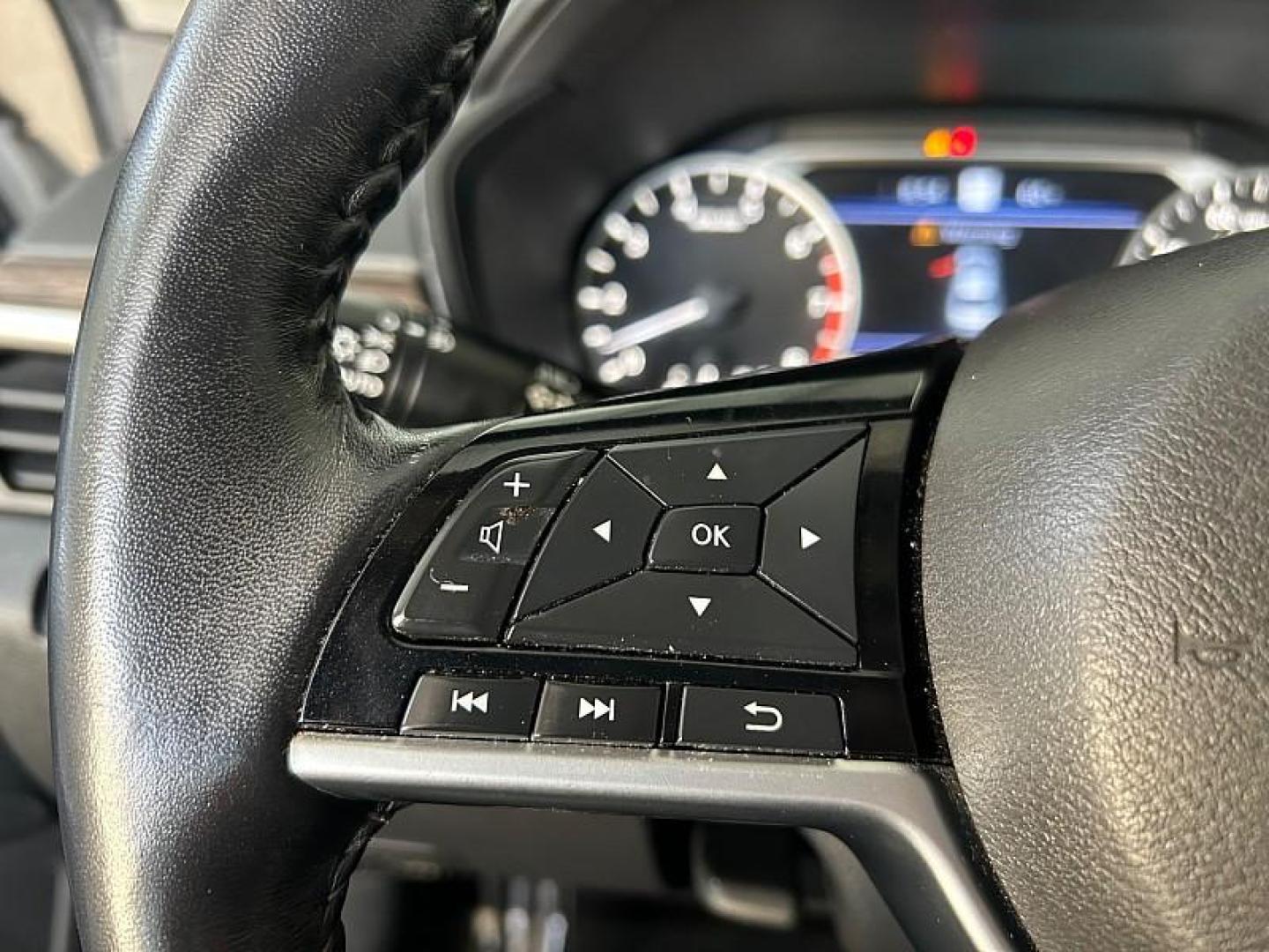 2020 GRAY Nissan Altima (1N4BL4FV9LN) with an 4-Cyl 2.5 Liter engine, Automatic Xtronic CVT transmission, located at 412 Auto Vista Drive, Palmdale, 93551, (661) 945-0620, 34.592636, -118.136681 - Photo#20