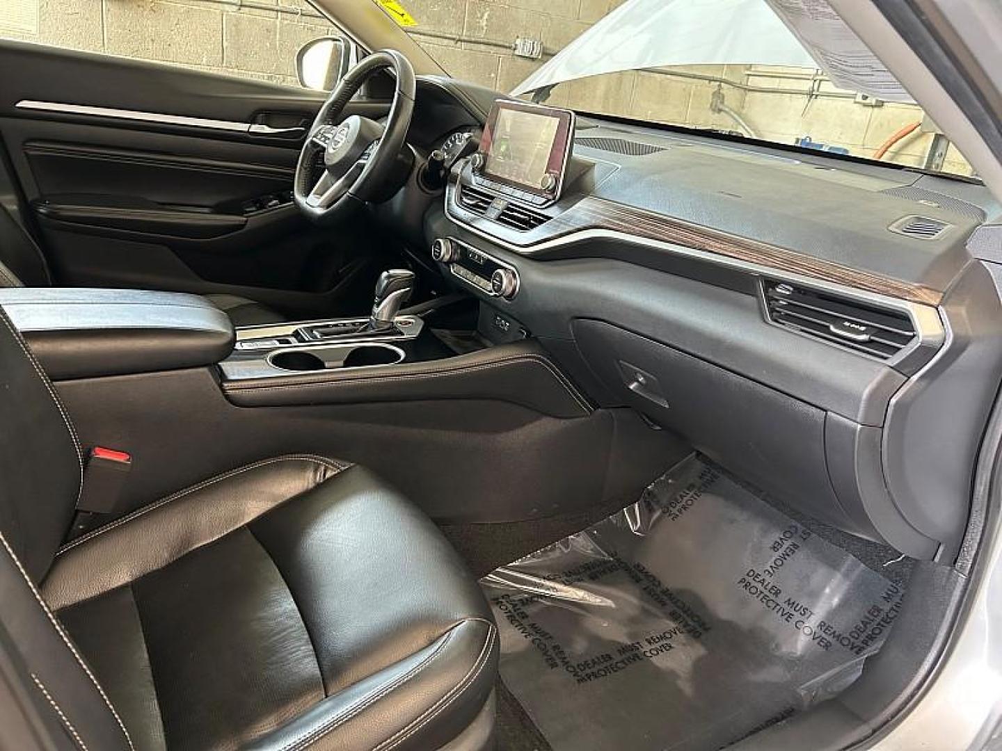 2020 GRAY Nissan Altima (1N4BL4FV9LN) with an 4-Cyl 2.5 Liter engine, Automatic Xtronic CVT transmission, located at 412 Auto Vista Drive, Palmdale, 93551, (661) 945-0620, 34.592636, -118.136681 - Photo#27