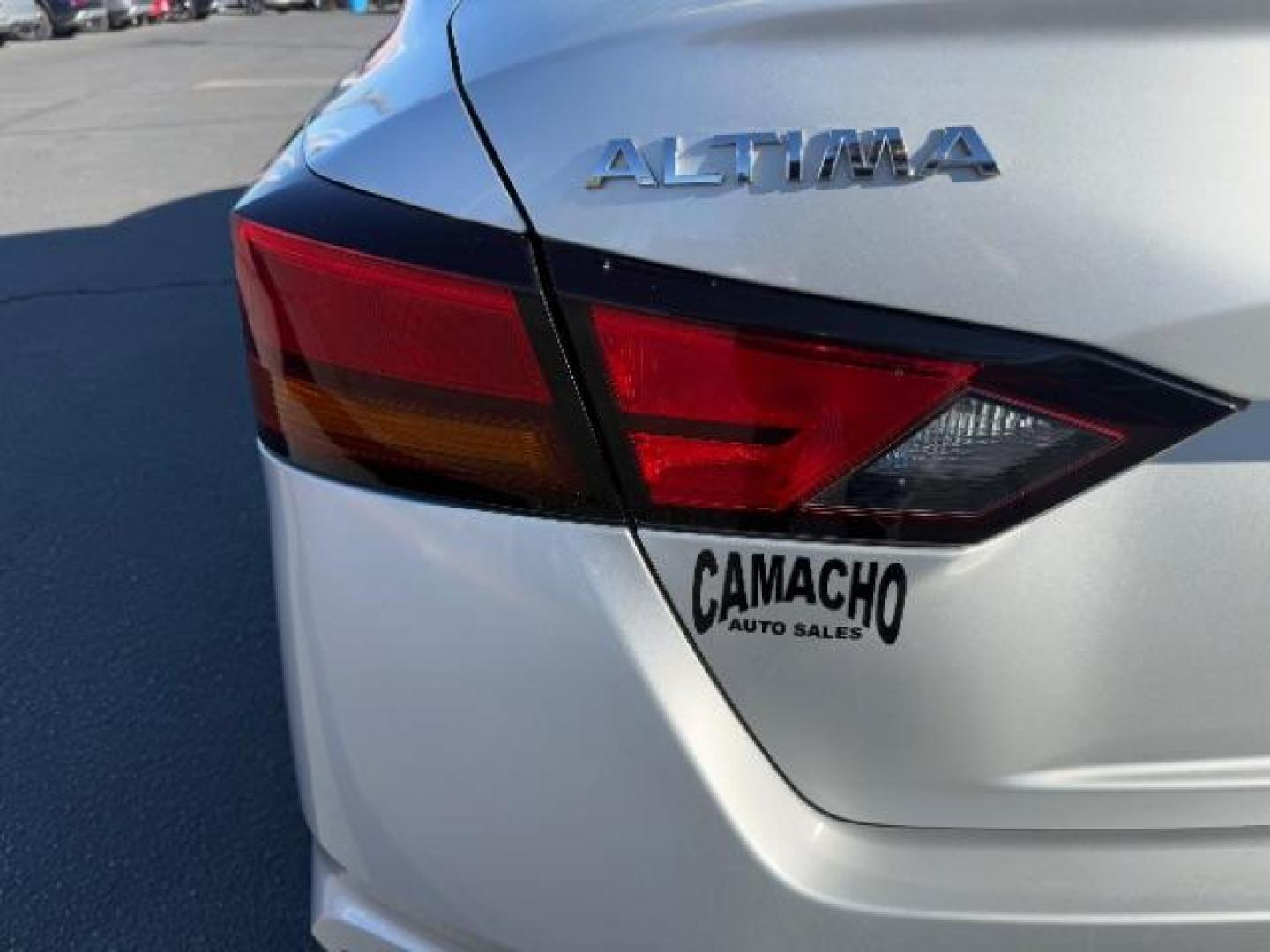 2020 SILVER Nissan Altima (1N4BL4EVXLC) with an 4-Cyl 2.5 Liter engine, Automatic Xtronic CVT transmission, located at 412 Auto Vista Drive, Palmdale, 93551, (661) 945-0620, 34.592636, -118.136681 - Photo#15