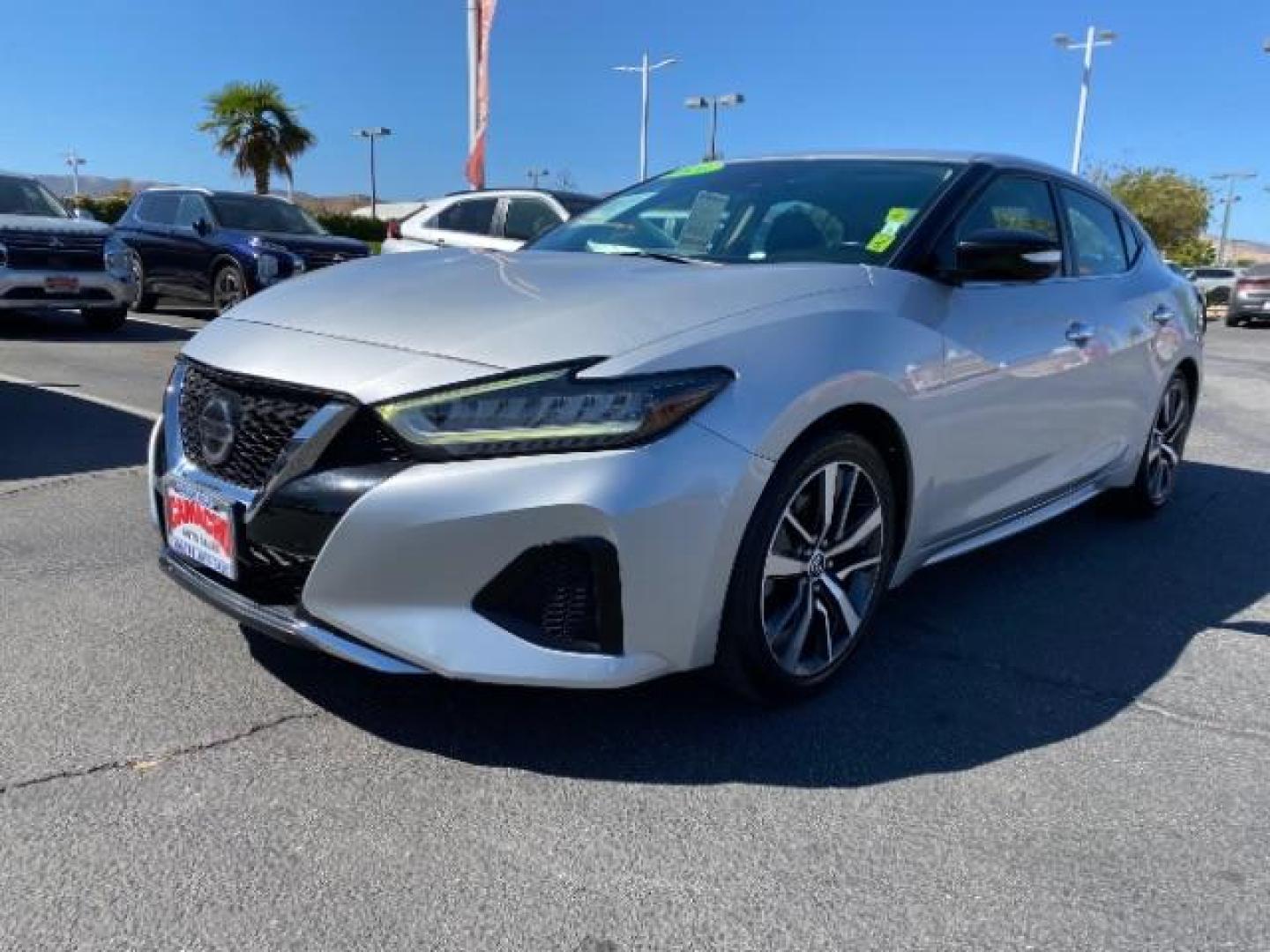 2020 SILVER Nissan Maxima (1N4AA6CV0LC) with an V6 3.5 Liter engine, Automatic Xtronic CVT transmission, located at 412 Auto Vista Drive, Palmdale, 93551, (661) 945-0620, 34.592636, -118.136681 - Photo#3