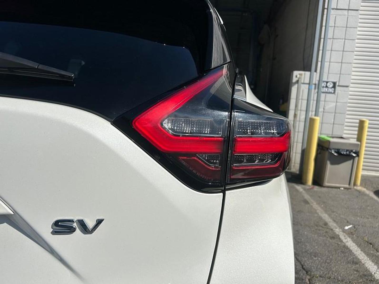 2020 WHITE Nissan Murano (5N1AZ2BJ1LN) with an V6 3.5 Liter engine, Automatic Xtronic CVT transmission, located at 412 Auto Vista Drive, Palmdale, 93551, (661) 945-0620, 34.592636, -118.136681- Photo#16