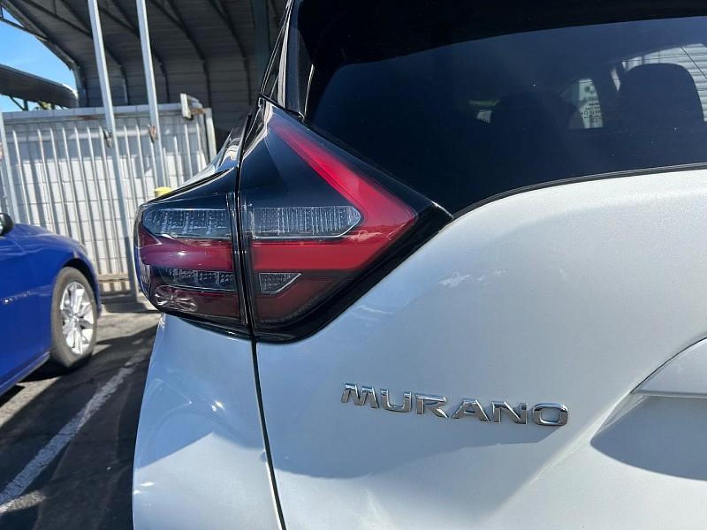 2020 WHITE Nissan Murano (5N1AZ2BJ1LN) with an V6 3.5 Liter engine, Automatic Xtronic CVT transmission, located at 412 Auto Vista Drive, Palmdale, 93551, (661) 945-0620, 34.592636, -118.136681- Photo#22