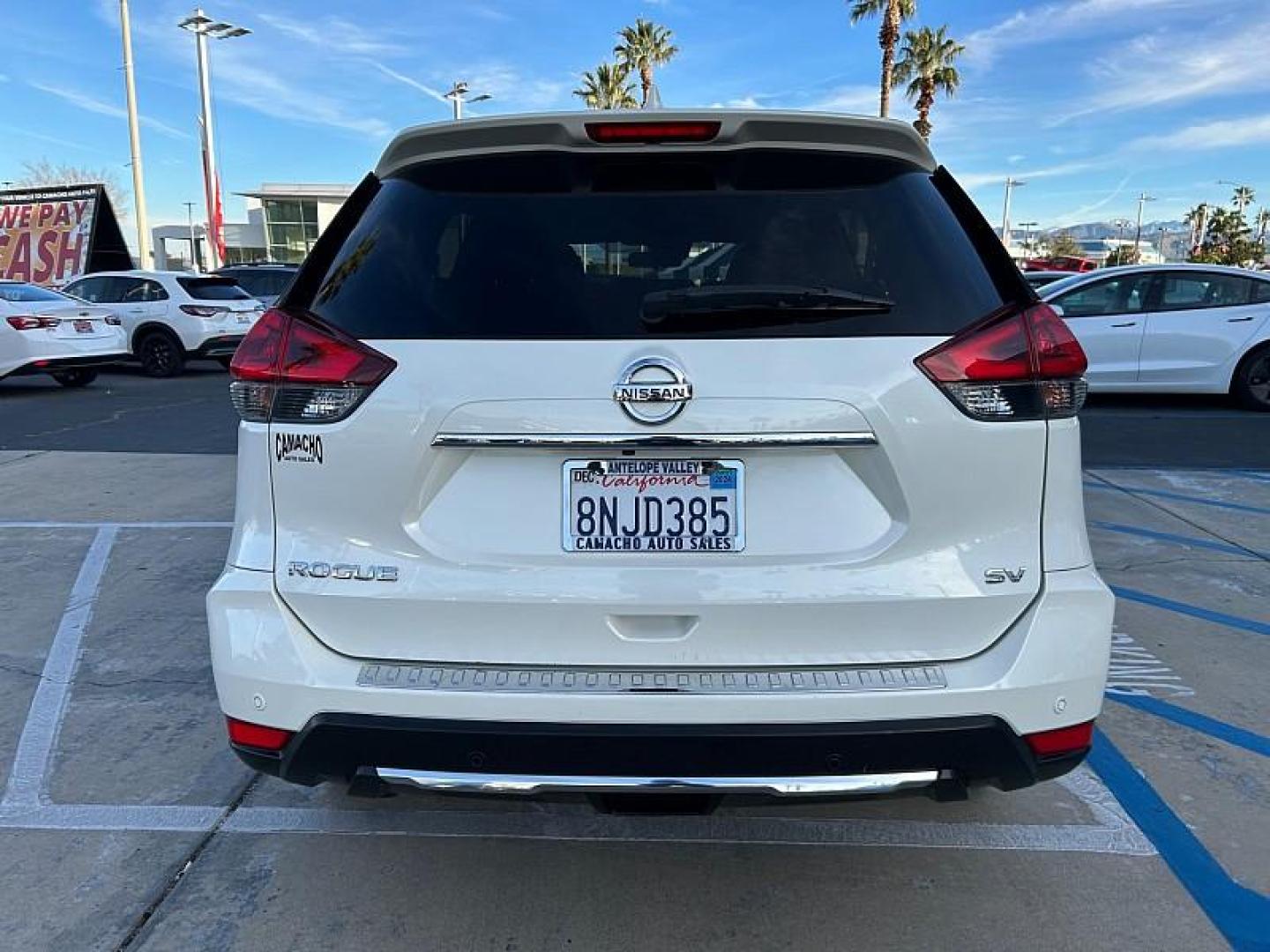 2020 WHITE Nissan Rogue (JN8AT2MT9LW) with an 4-Cyl 2.5 Liter engine, Automatic CVT w/Xtronic transmission, located at 412 Auto Vista Drive, Palmdale, 93551, (661) 945-0620, 34.592636, -118.136681 - Photo#9