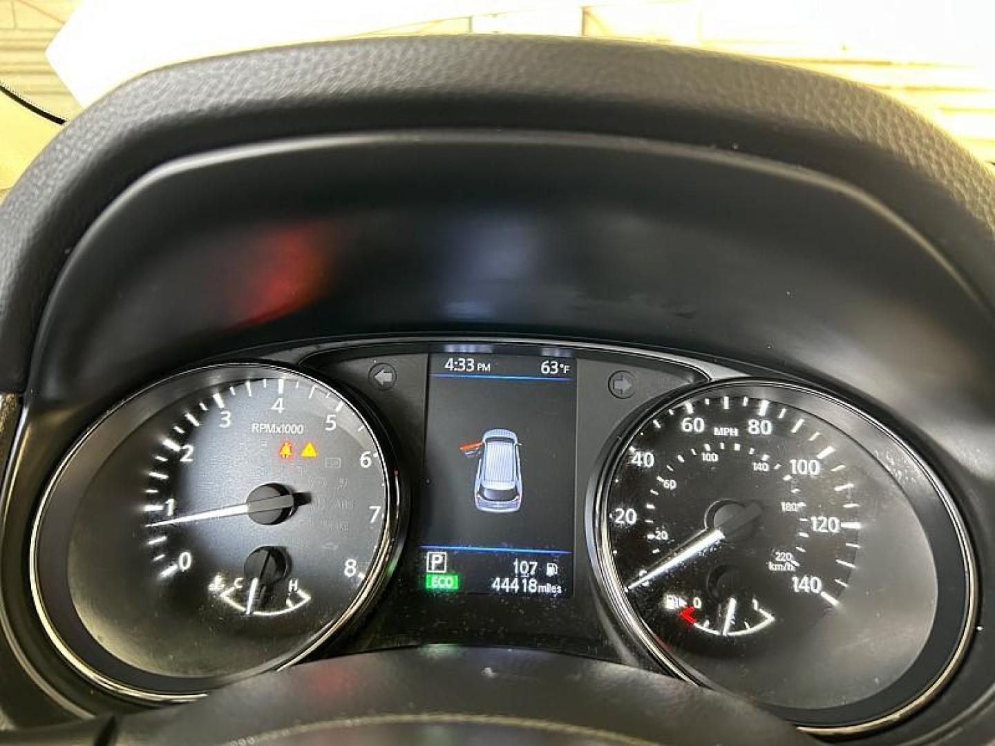 2020 WHITE Nissan Rogue (JN8AT2MT9LW) with an 4-Cyl 2.5 Liter engine, Automatic CVT w/Xtronic transmission, located at 412 Auto Vista Drive, Palmdale, 93551, (661) 945-0620, 34.592636, -118.136681 - Photo#20