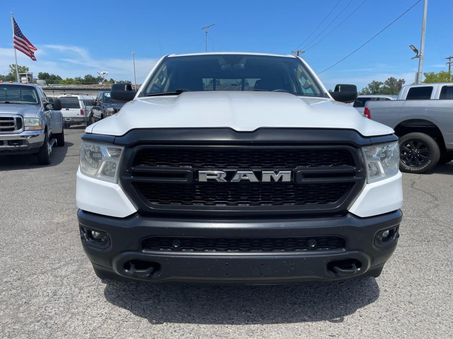 2020 Bright White Clear Coat RAM 1500 Tradesman (1C6SRFCT0LN) with an 5.7L HEMI 5.7L V8 395hp 410ft. lbs. Sequential Multiport Fuel Injection engine, 8-Speed Shiftable Automatic transmission, located at 800 Riverside Ave, Roseville, CA, 95678, 916-773-4549 & Toll Free: 866-719-4393, 38.732265, -121.291039 - Photo#7