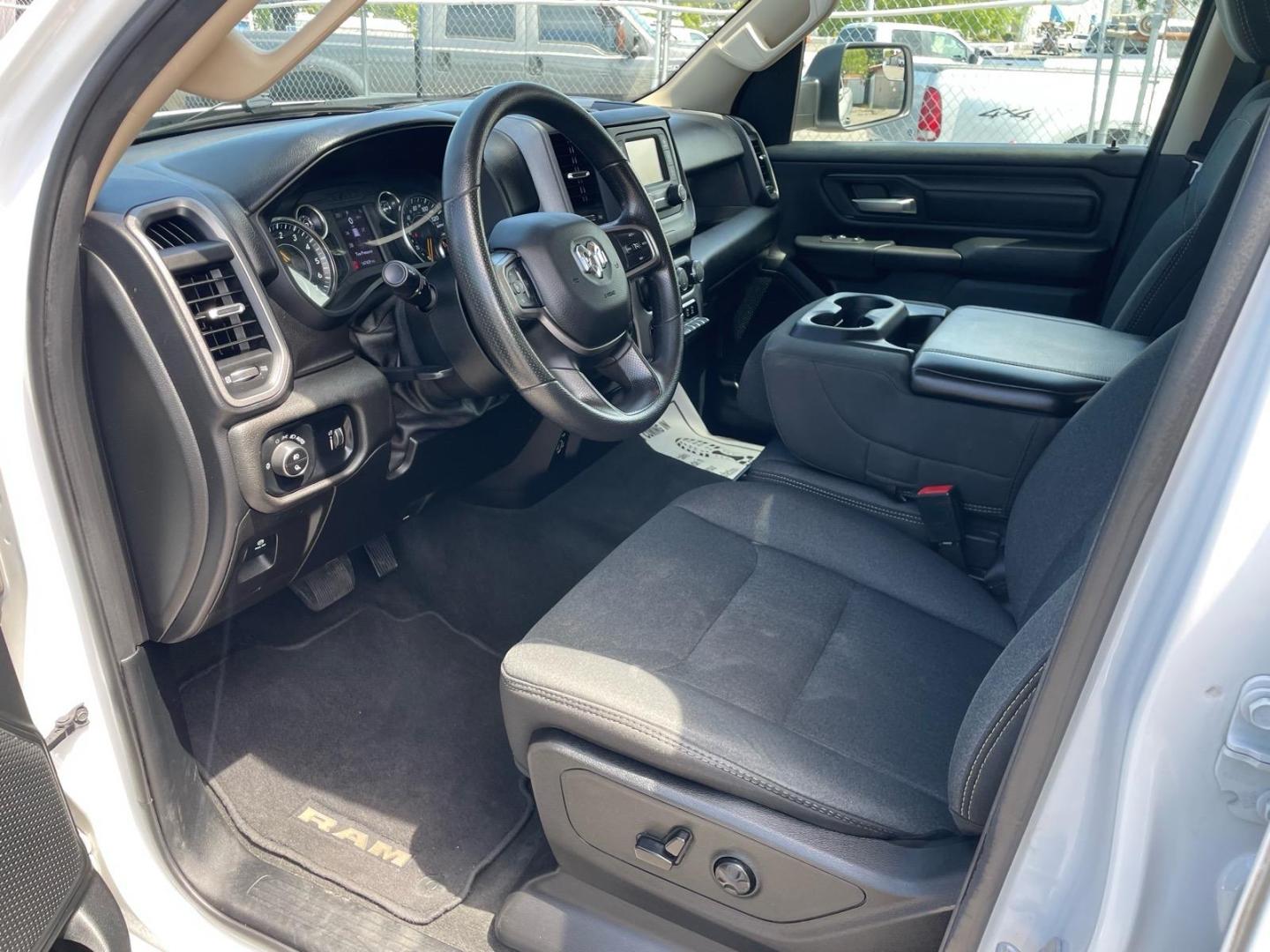 2020 Bright White Clear Coat RAM 1500 Tradesman (1C6SRFCT0LN) with an 5.7L HEMI 5.7L V8 395hp 410ft. lbs. Sequential Multiport Fuel Injection engine, 8-Speed Shiftable Automatic transmission, located at 800 Riverside Ave, Roseville, CA, 95678, 916-773-4549 & Toll Free: 866-719-4393, 38.732265, -121.291039 - Photo#8