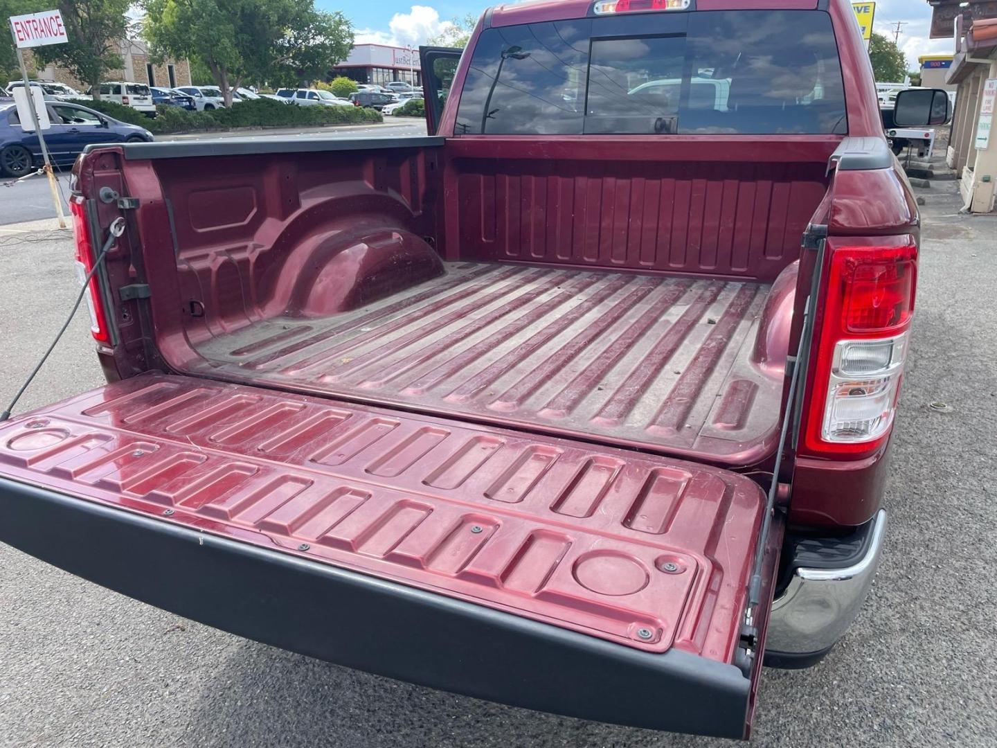 2020 Delmonico Red Pearl Coat RAM 1500 Big Horn (1C6SRFFM0LN) with an 3.0L EcoDiesel 3.0L Biodiesel Turbo V6 260hp 480ft. lbs. Common Rail Direct Injection engine, 8-Speed Shiftable Automatic transmission, located at 800 Riverside Ave, Roseville, CA, 95678, 916-773-4549 & Toll Free: 866-719-4393, 38.732265, -121.291039 - Photo#9