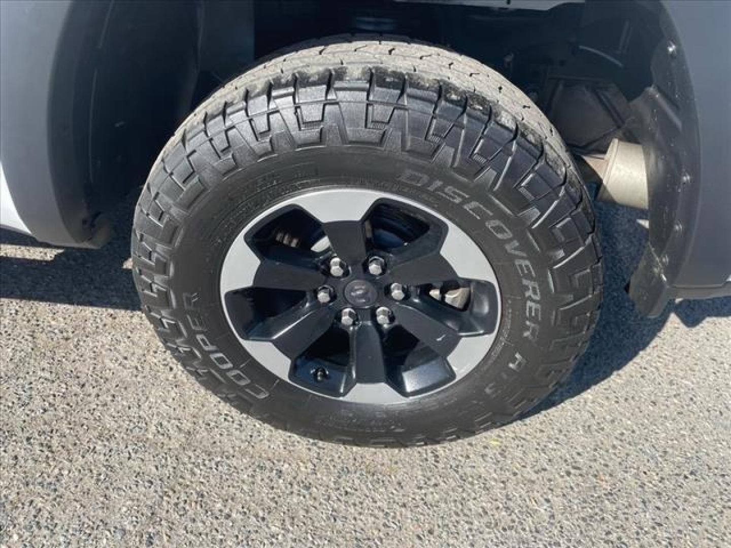 2020 Bright White Clear Coat RAM 1500 Rebel (1C6SRFLT3LN) with an 5.7L HEMI 5.7L V8 395hp 410ft. lbs. Sequential Multiport Fuel Injection engine, 8-Speed Shiftable Automatic transmission, located at 800 Riverside Ave, Roseville, CA, 95678, 916-773-4549 & Toll Free: 866-719-4393, 38.732265, -121.291039 - 5.7 HEMI CREW CAB 4X4 REBEL CLEAN CARFAX - Photo#12