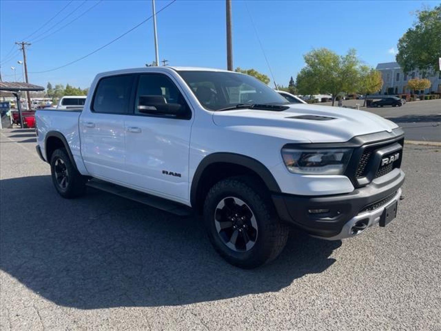 2020 Bright White Clear Coat RAM 1500 Rebel (1C6SRFLT3LN) with an 5.7L HEMI 5.7L V8 395hp 410ft. lbs. Sequential Multiport Fuel Injection engine, 8-Speed Shiftable Automatic transmission, located at 800 Riverside Ave, Roseville, CA, 95678, 916-773-4549 & Toll Free: 866-719-4393, 38.732265, -121.291039 - 5.7 HEMI CREW CAB 4X4 REBEL CLEAN CARFAX - Photo#6