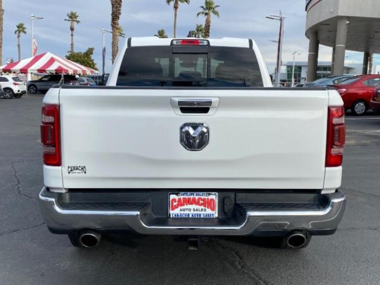 2020 Ram 1500 2WD , Automatic 8-Spd transmission, located at 412 Auto Vista Drive, Palmdale, 93551, (661) 945-0620, 34.592636, -118.136681 - Photo#4