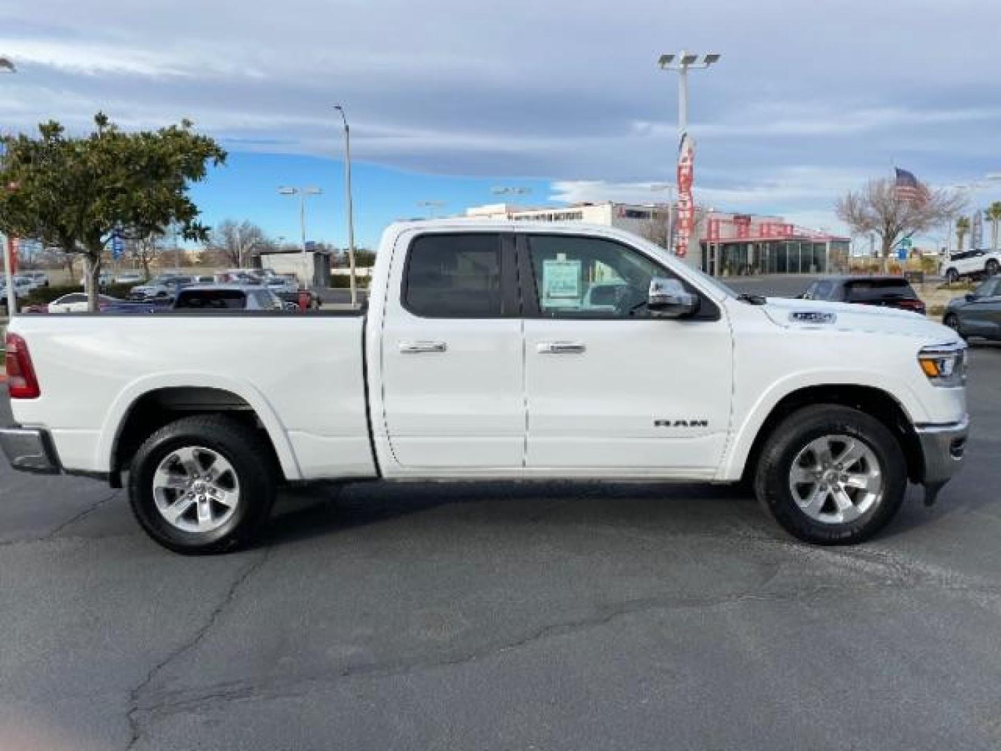 2020 Ram 1500 2WD , Automatic 8-Spd transmission, located at 412 Auto Vista Drive, Palmdale, 93551, (661) 945-0620, 34.592636, -118.136681 - Photo#6