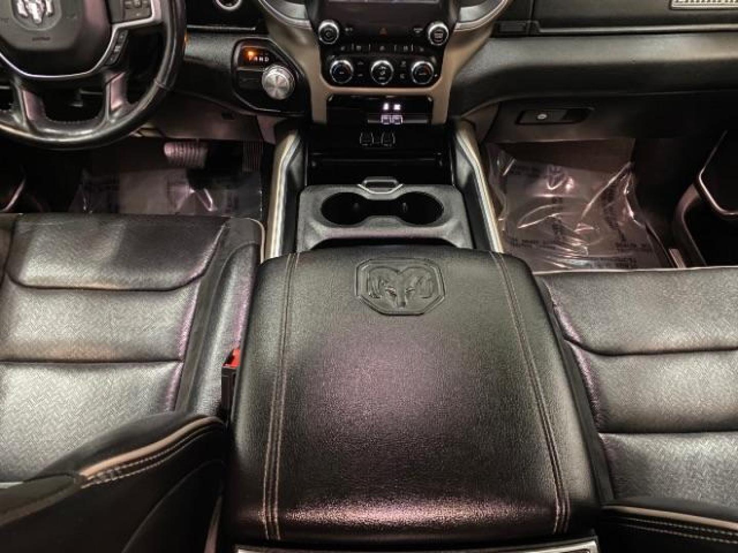 2020 Ram 1500 2WD , Automatic 8-Spd transmission, located at 412 Auto Vista Drive, Palmdale, 93551, (661) 945-0620, 34.592636, -118.136681 - Photo#10