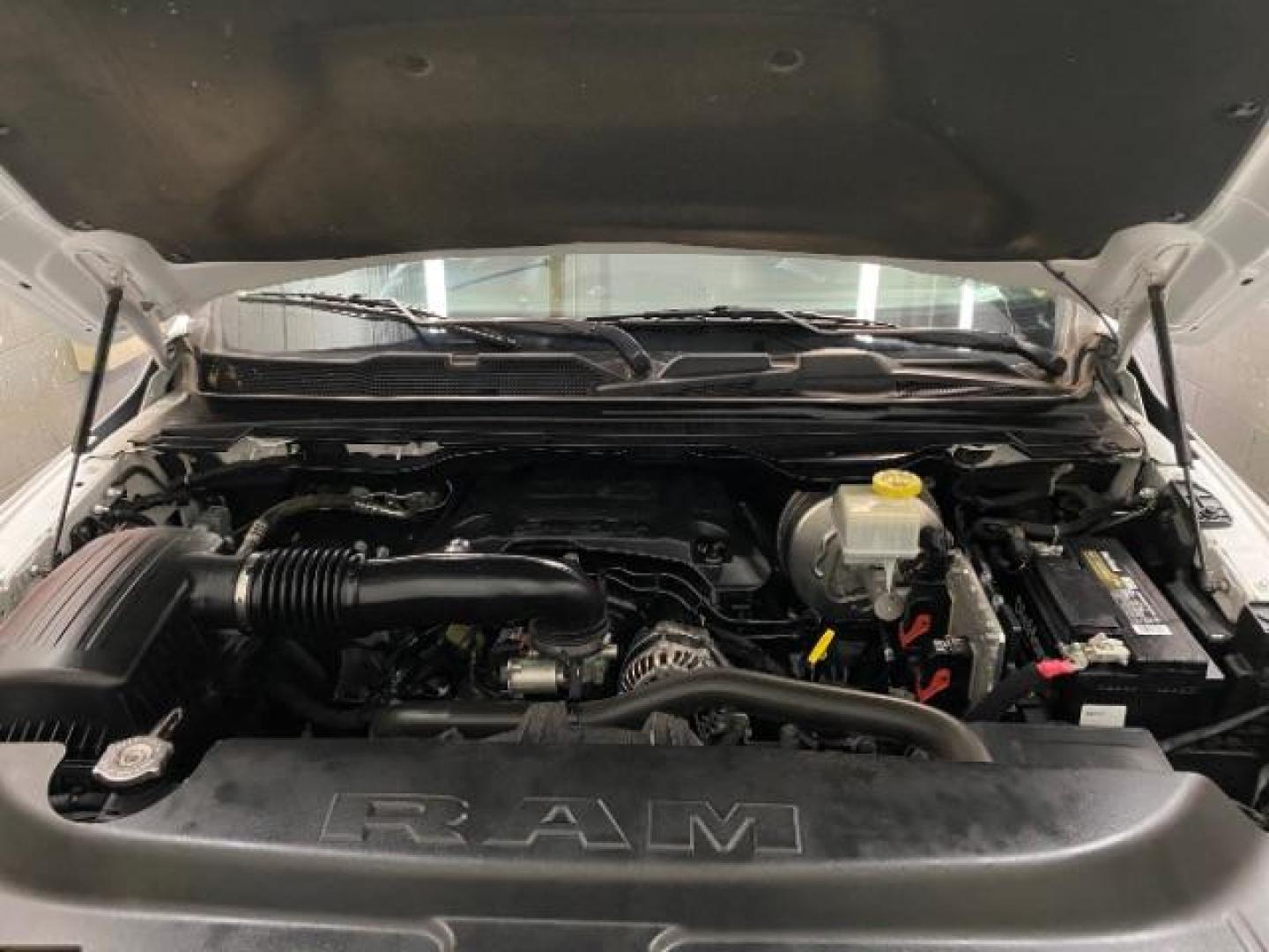 2020 Ram 1500 2WD , Automatic 8-Spd transmission, located at 412 Auto Vista Drive, Palmdale, 93551, (661) 945-0620, 34.592636, -118.136681 - Photo#13