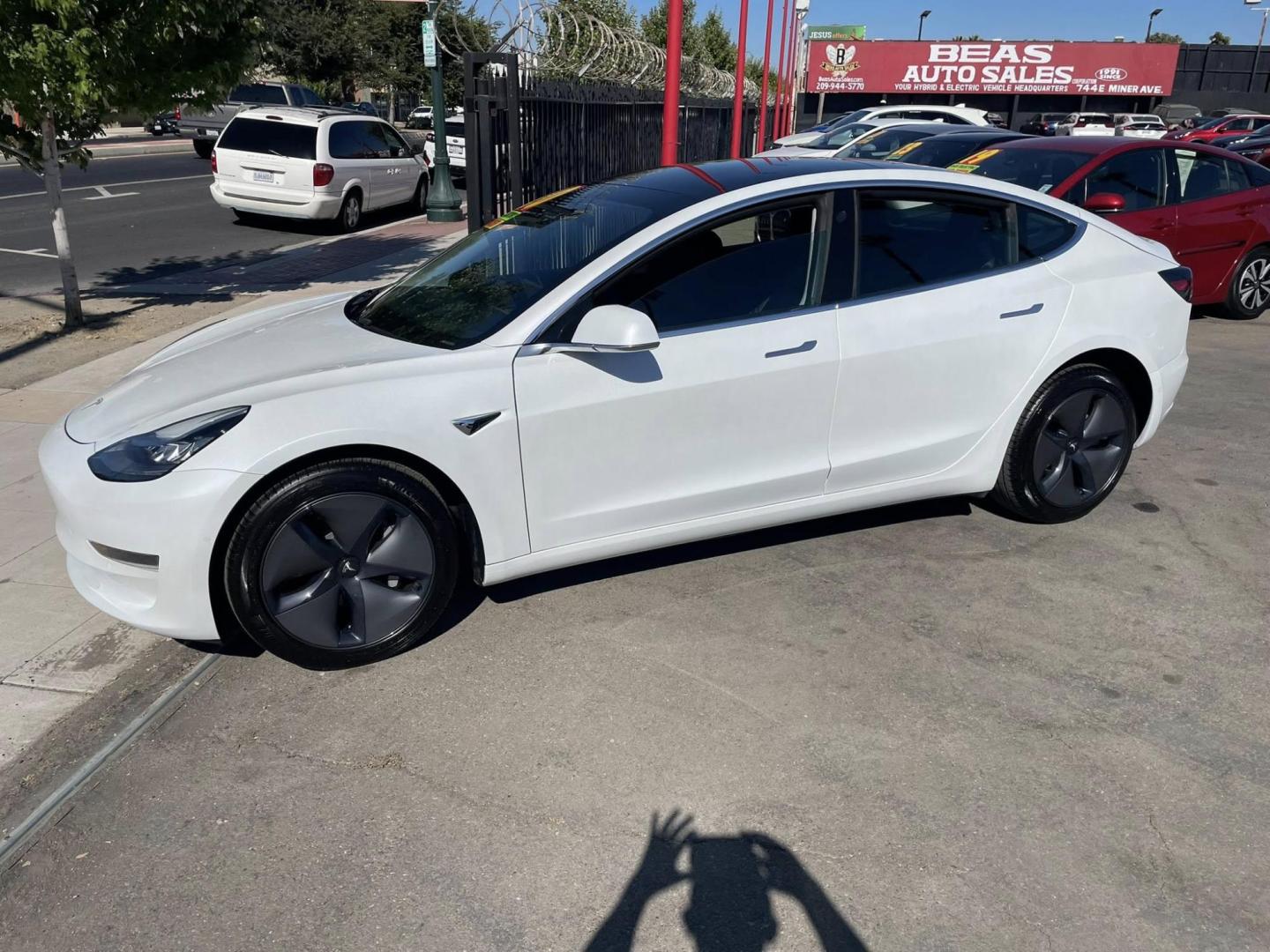 2020 Tesla Model 3 Base (5YJ3E1EA9LF) with an ELECTRIC engine, 1A transmission, located at 744 E Miner Ave, Stockton, CA, 95202, (209) 944-5770, 37.956863, -121.282082 - PLUS TAXES AND FEES NO CHARGER AVAILABLE - Photo#4