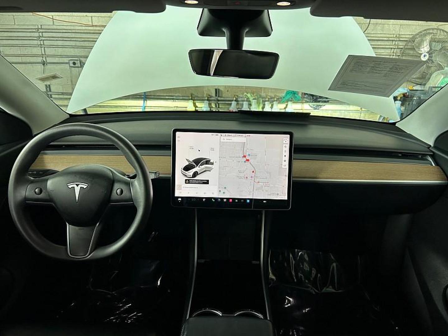 2020 WHITE Tesla Model Y (5YJYGDEE5LF) with an Dual AC Electric Motors engine, Single-Speed Fixed Gear transmission, located at 412 Auto Vista Drive, Palmdale, 93551, (661) 945-0620, 34.592636, -118.136681 - Photo#12