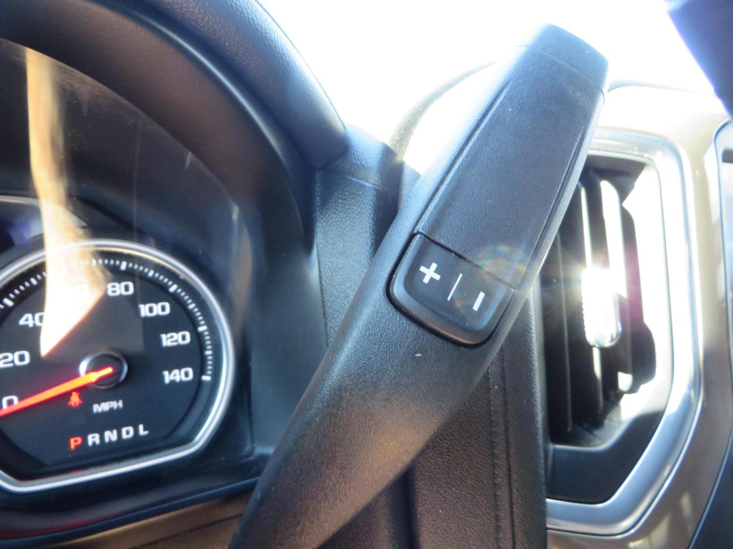 2021 White Chevrolet Silverado 1500 High Country Crew Cab 4WD (3GCUYHEL2MG) with an 6.2L V8 OHV 16V engine, 6A transmission, located at 2630 Grass Valley Highway, Auburn, CA, 95603, (530) 508-5100, 38.937893, -121.095482 - Features - Zone Offroad 6" lift kit, 35" Nitto Ridge Grappler tires, 20" SOTA wheels, and a Bakflip MX4 bedcover. - Photo#41