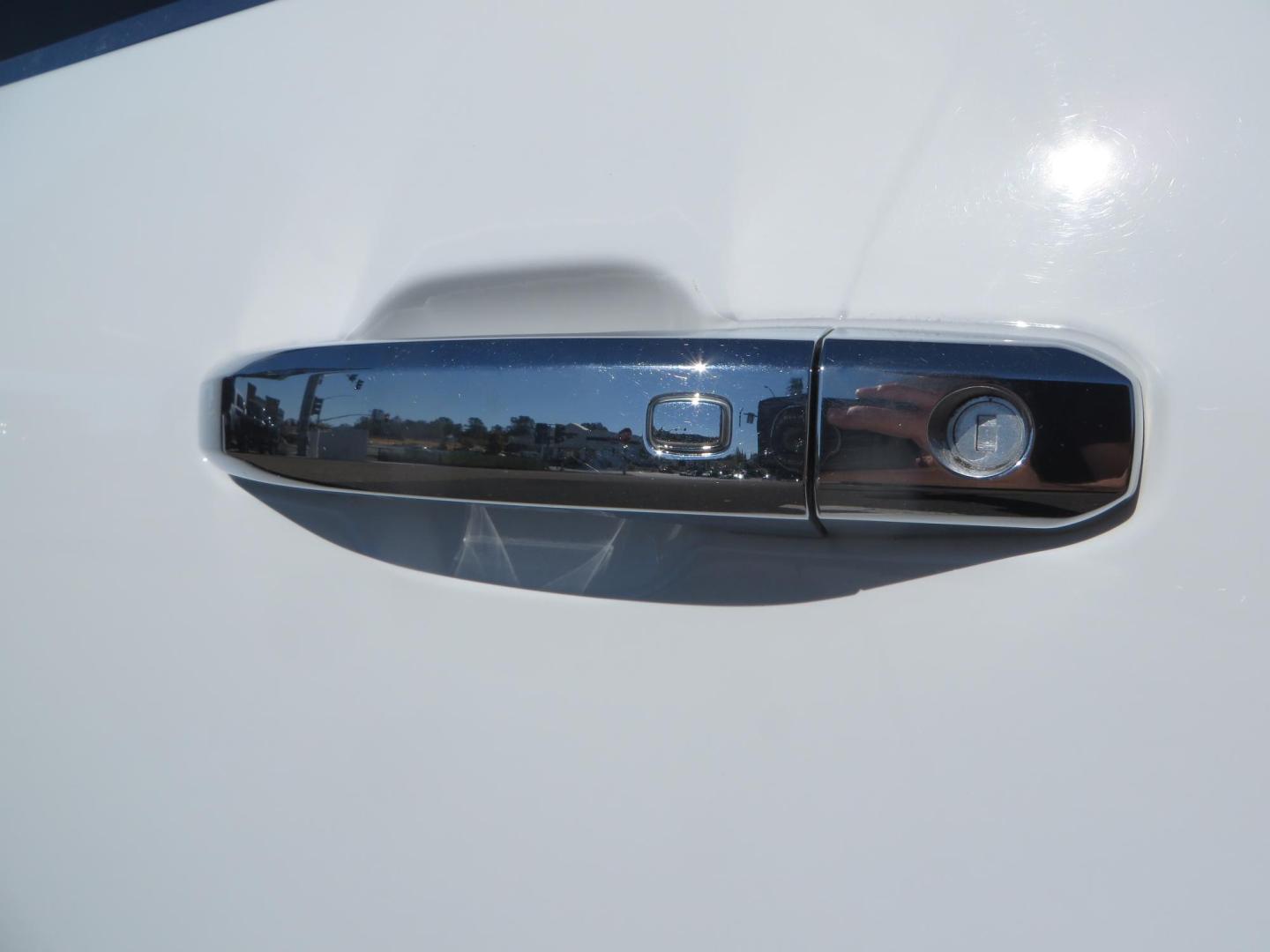 2021 White Chevrolet Silverado 2500HD High Country Crew Cab Short Box 4WD (1GC4YREY9MF) with an 6.6L V8 OHV 16V DIESEL engine, 6A transmission, located at 2630 Grass Valley Highway, Auburn, CA, 95603, (530) 508-5100, 38.937893, -121.095482 - Features - Fabtech leveling kit with upper control arms, 17" Method Race Wheels, 35" Toyo RT trail tires, and window tint. - Photo#26