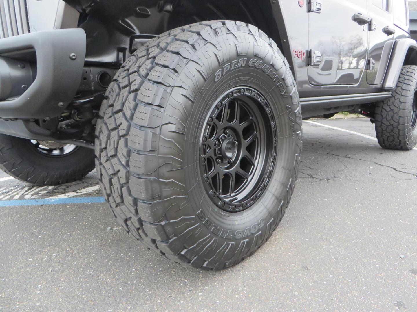 2021 CHARCOAL /black Jeep Wrangler Unlimited Rubicon (1C4HJXFG5MW) with an 3.6L V6 DOHC 24V FFV engine, 6A transmission, located at 2630 Grass Valley Highway, Auburn, CA, 95603, (530) 508-5100, 38.937893, -121.095482- Photo#11
