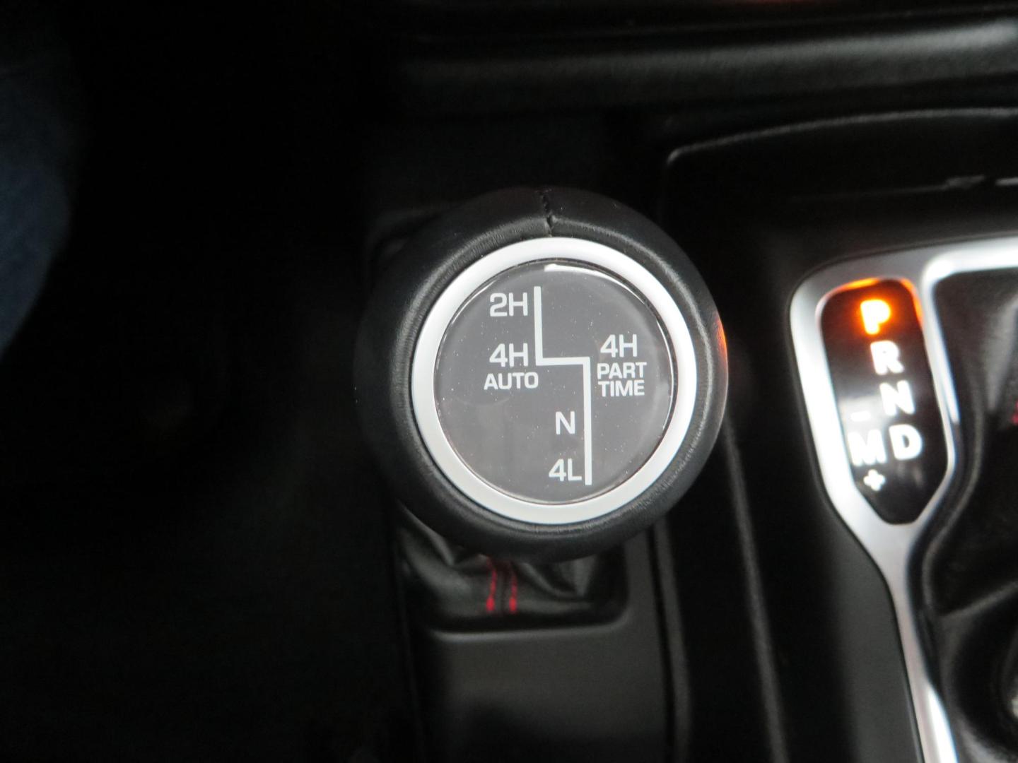 2021 CHARCOAL /black Jeep Wrangler Unlimited Rubicon (1C4HJXFG5MW) with an 3.6L V6 DOHC 24V FFV engine, 6A transmission, located at 2630 Grass Valley Highway, Auburn, CA, 95603, (530) 508-5100, 38.937893, -121.095482- Photo#34